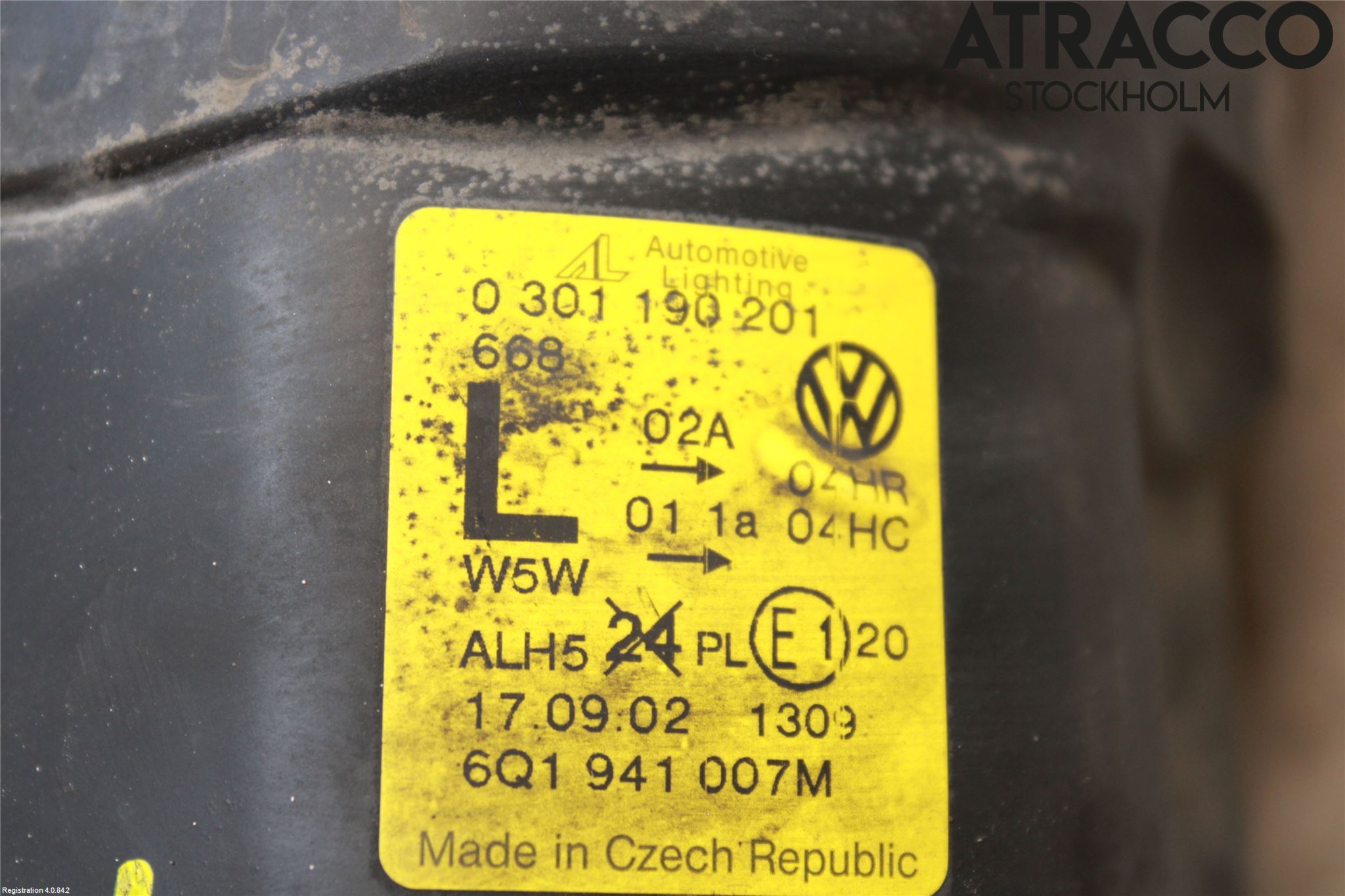 Volkswagen VW POLO 02-05 Strålkastare Vänster