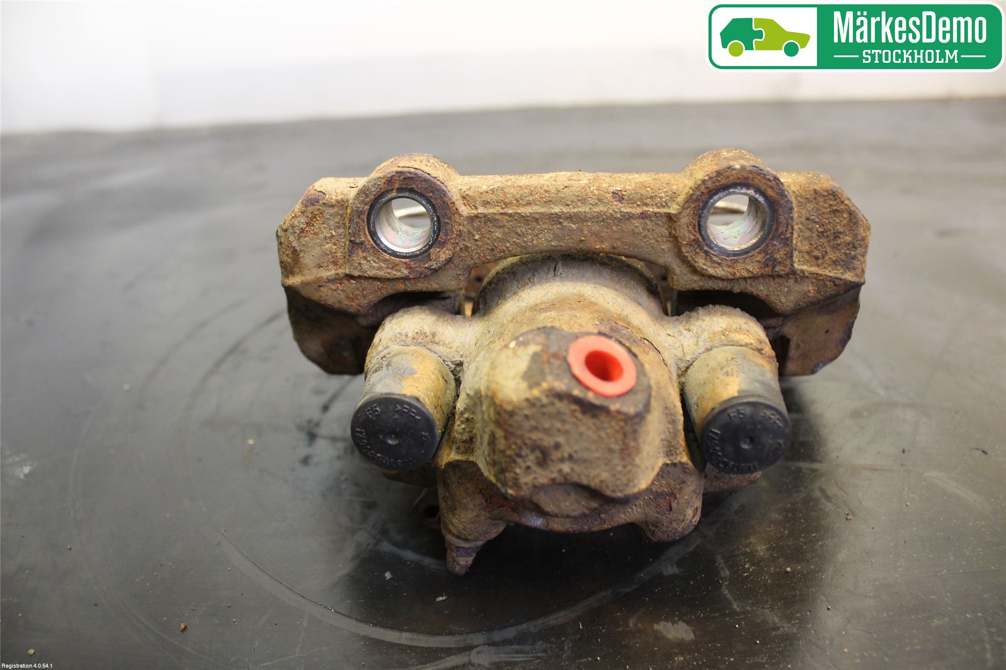 Saab 900      94-98 Bromsok Fram Vänster