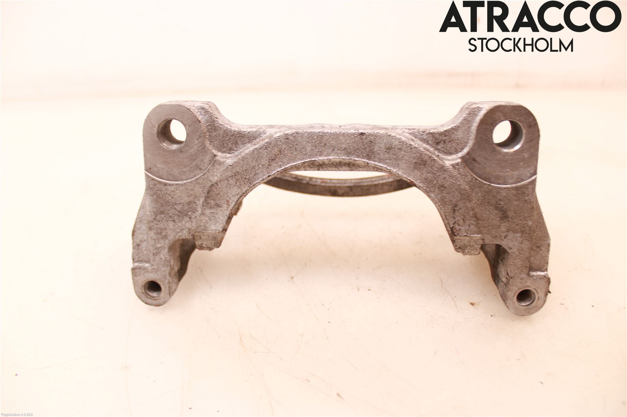 MG 4 23- Bromsokshållare