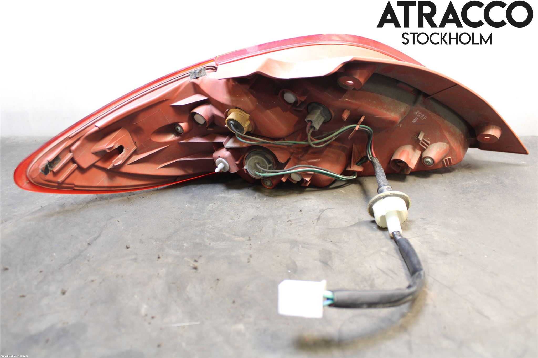 Mazda 2 (DE) 08-15 Bakljus Höger