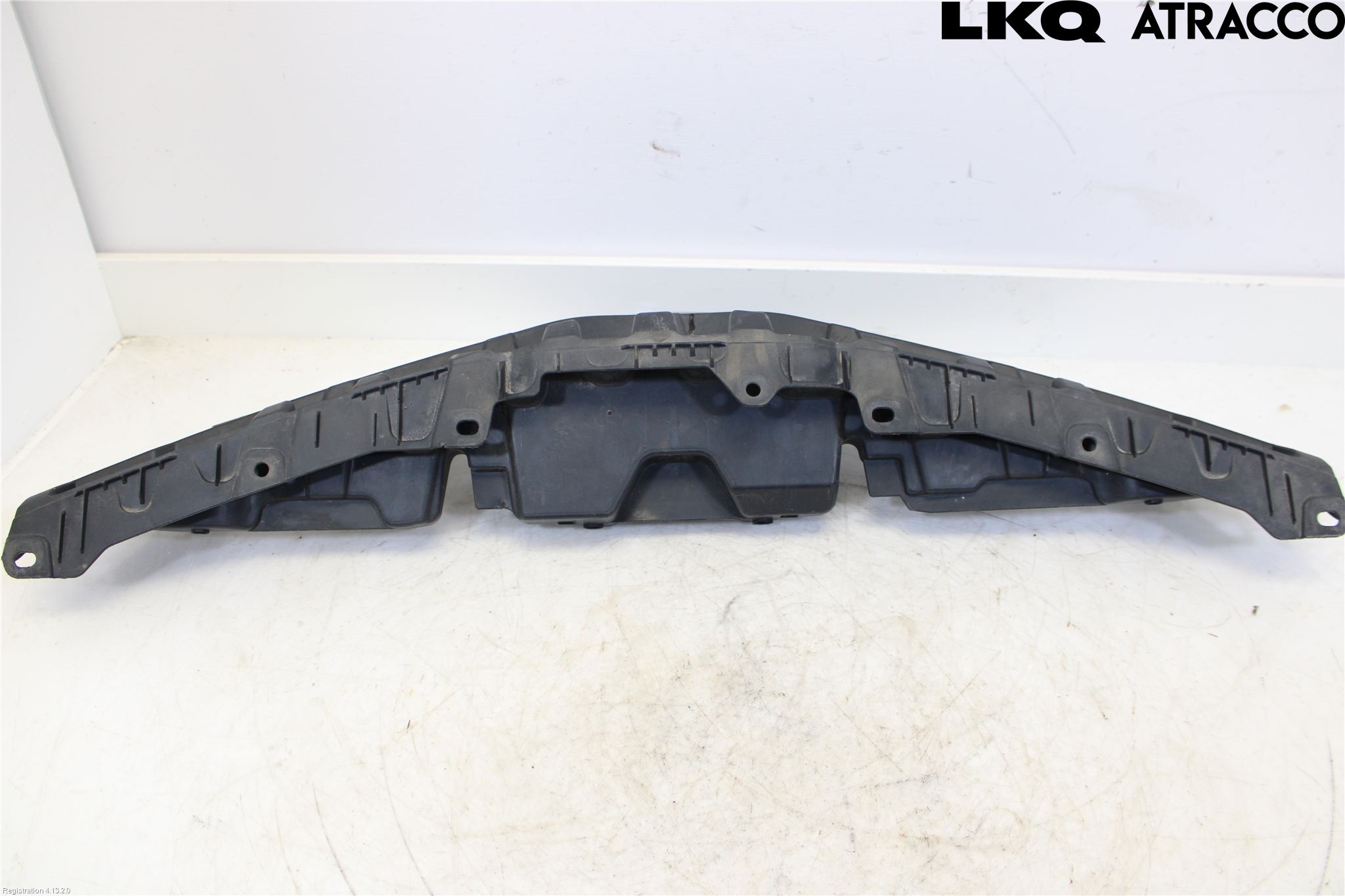 Toyota YARIS XP130 12-14 Grill Komp