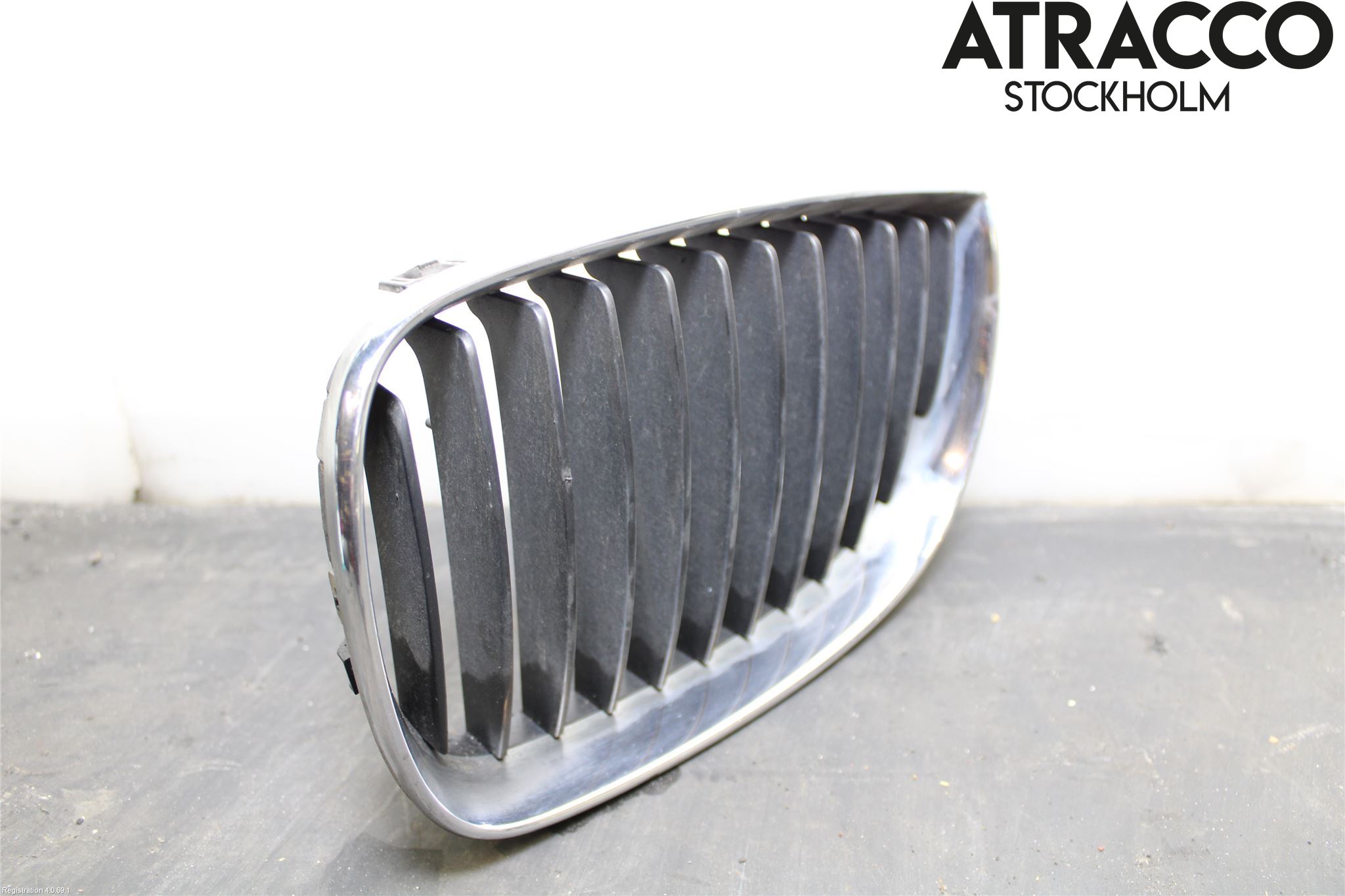 BMW 1 E87/81 5D/3D 03-11 Grilldel Vänster