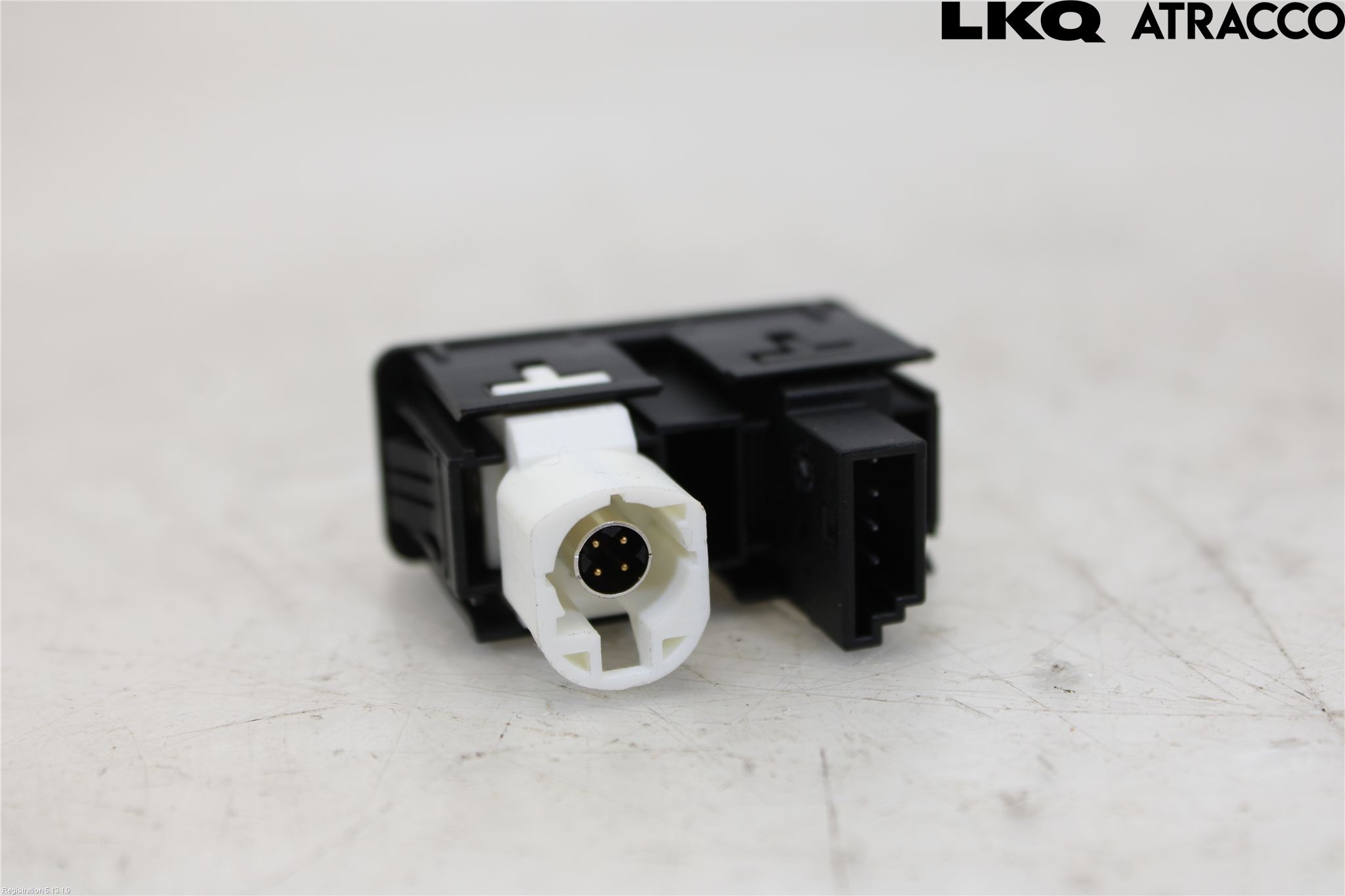 BMW 3 F30/F31/F80 12-19 Usb Connection