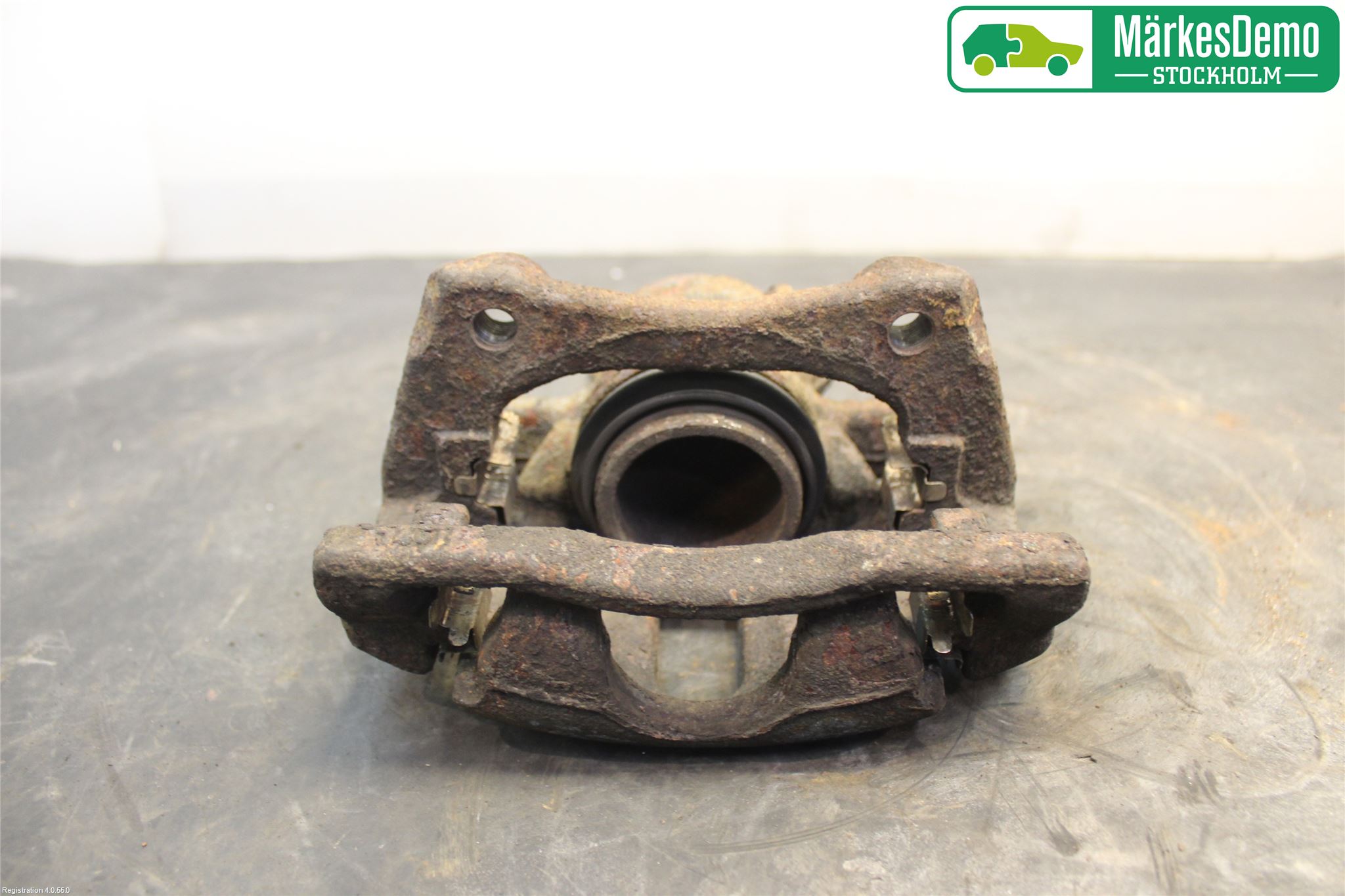 Nissan NOTE E11 06-14 Bromsok Fram Höger