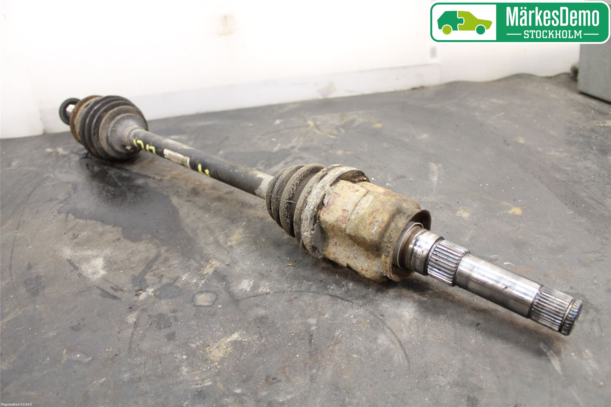 Opel INSIGNIA 09-16 Drivaxel Bak Vänster