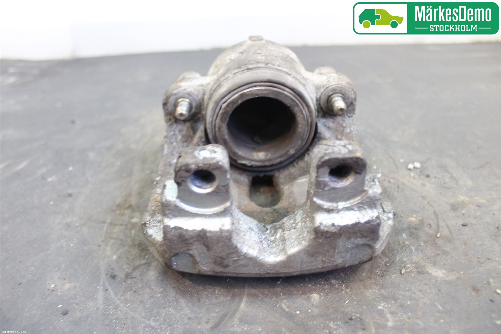 BMW 5 E39 95-04 Bromsok Fram Höger