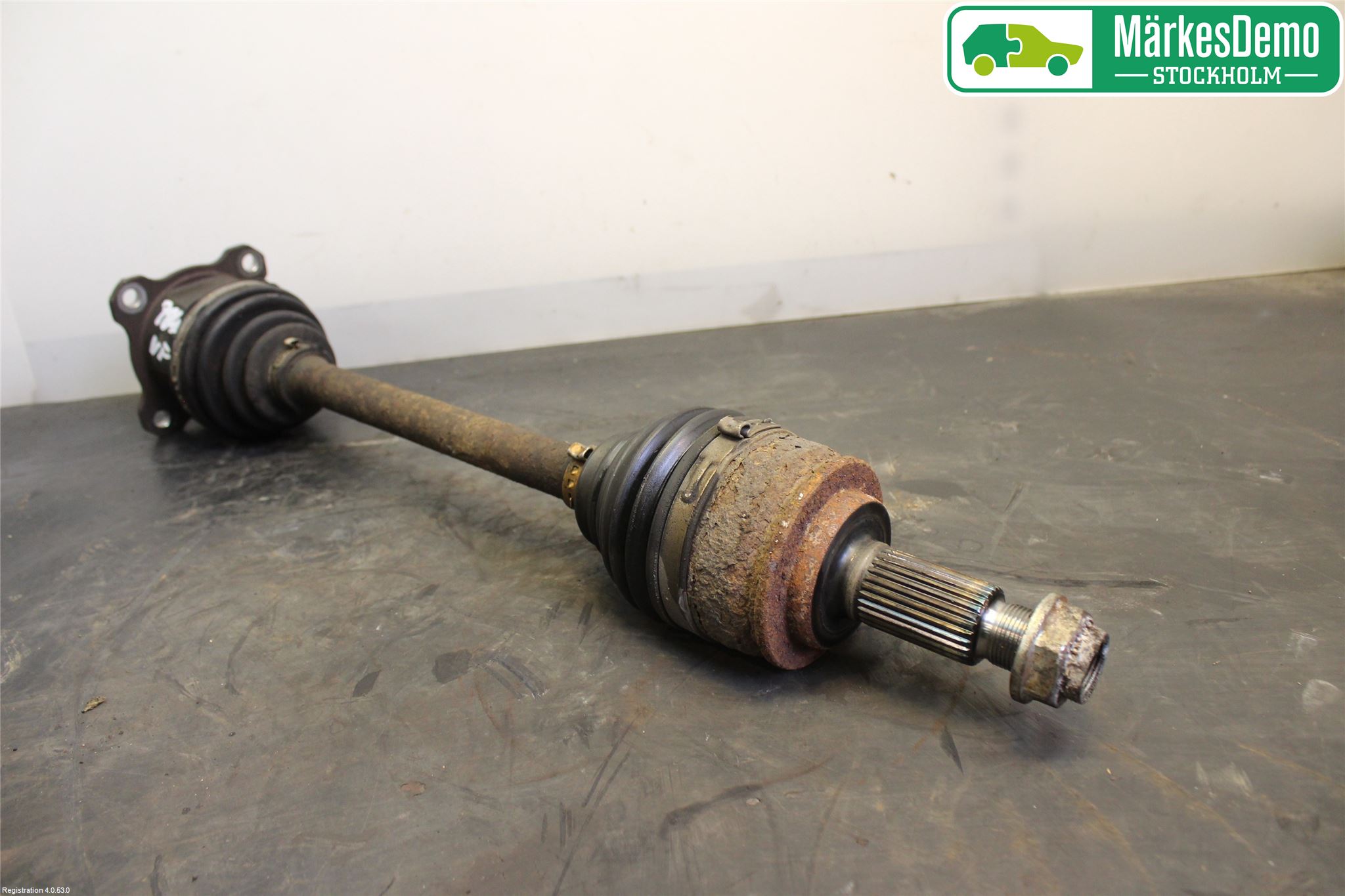 Suzuki GRAND VITARA II 06-14 Drivaxel Fram Vänster