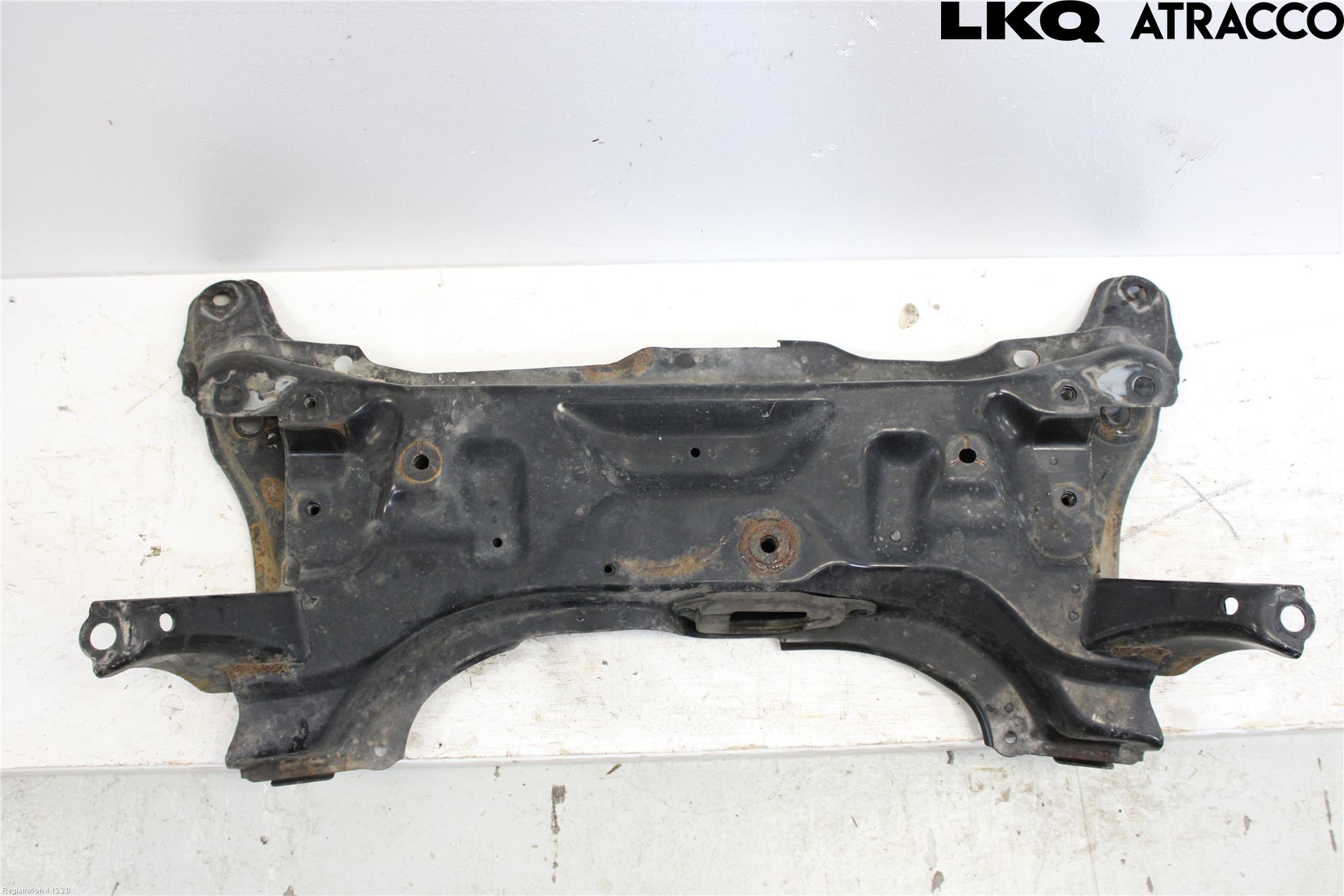 Toyota YARIS XP130 15-20 Framvagnsbalk