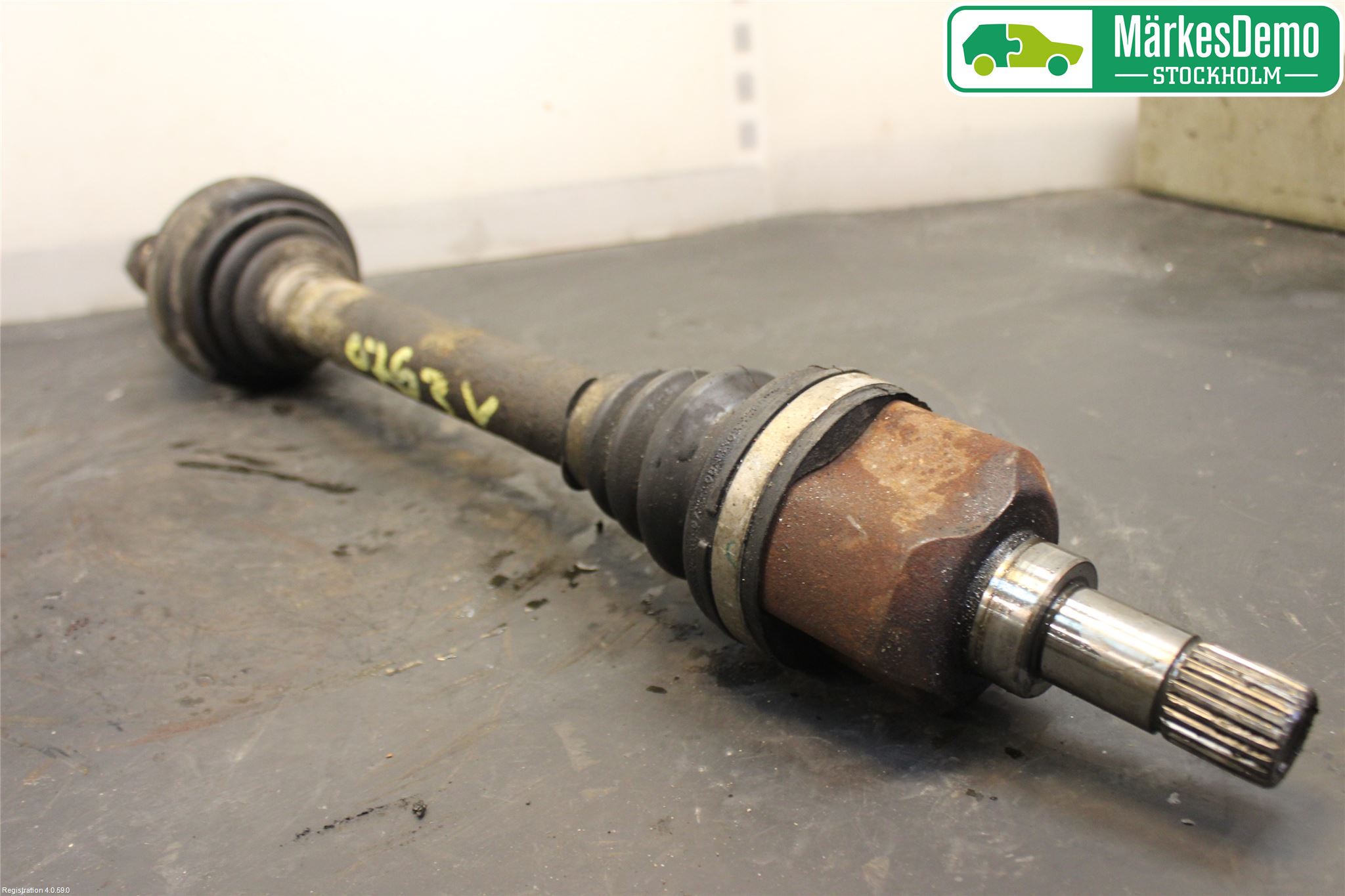Peugeot 308 08-13 Drivaxel Fram Vänster