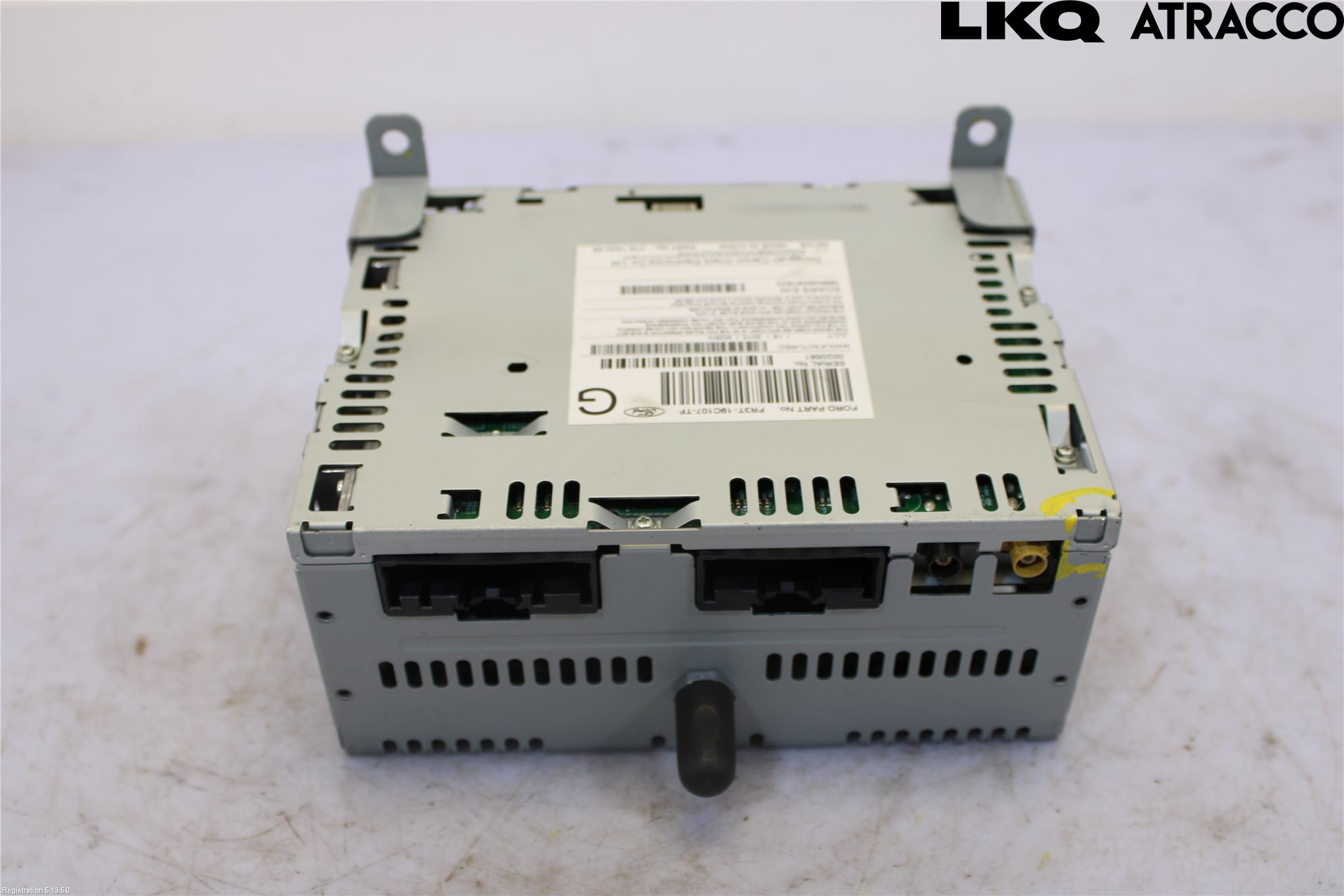 Ford MUSTANG VI 15-22 Radio-Stereo Förstärkare