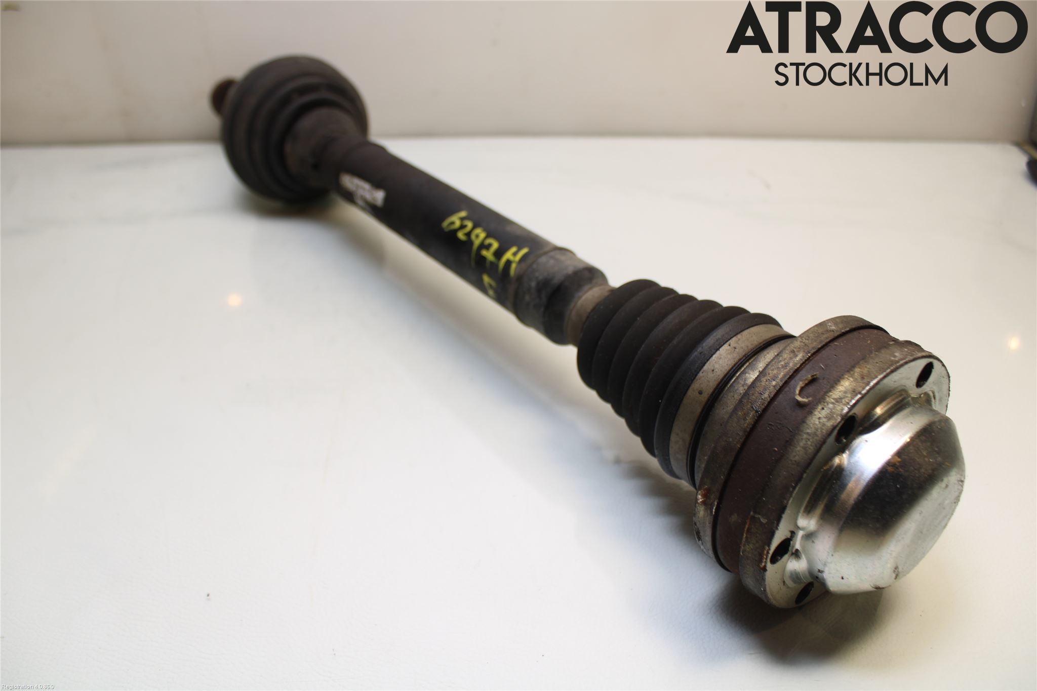 Volkswagen VW GOLF V 04-09 Drivaxel Fram Höger