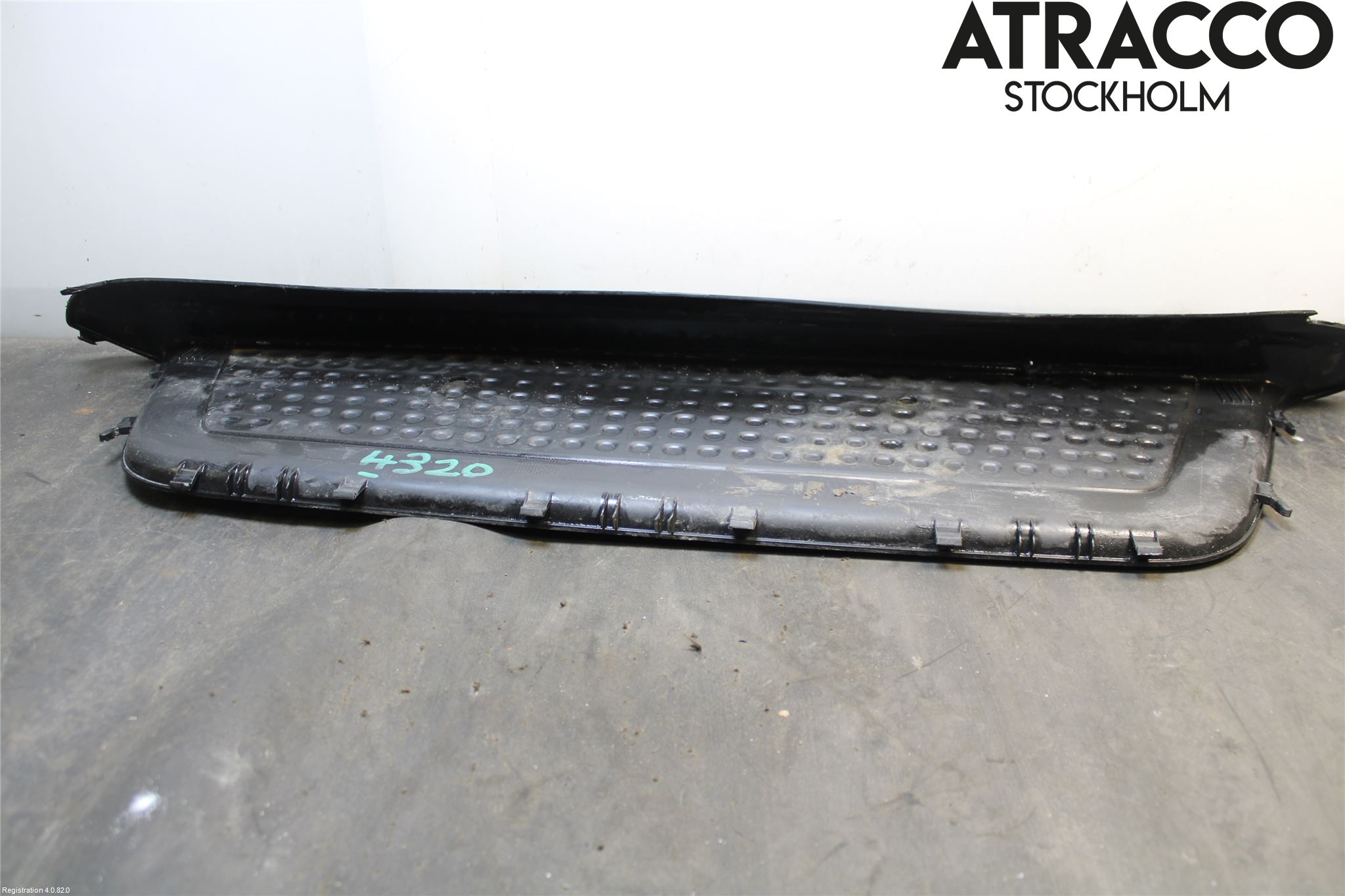 Volkswagen VW AMAROK 2H 10-22 Stötfångardel Bak Mitt