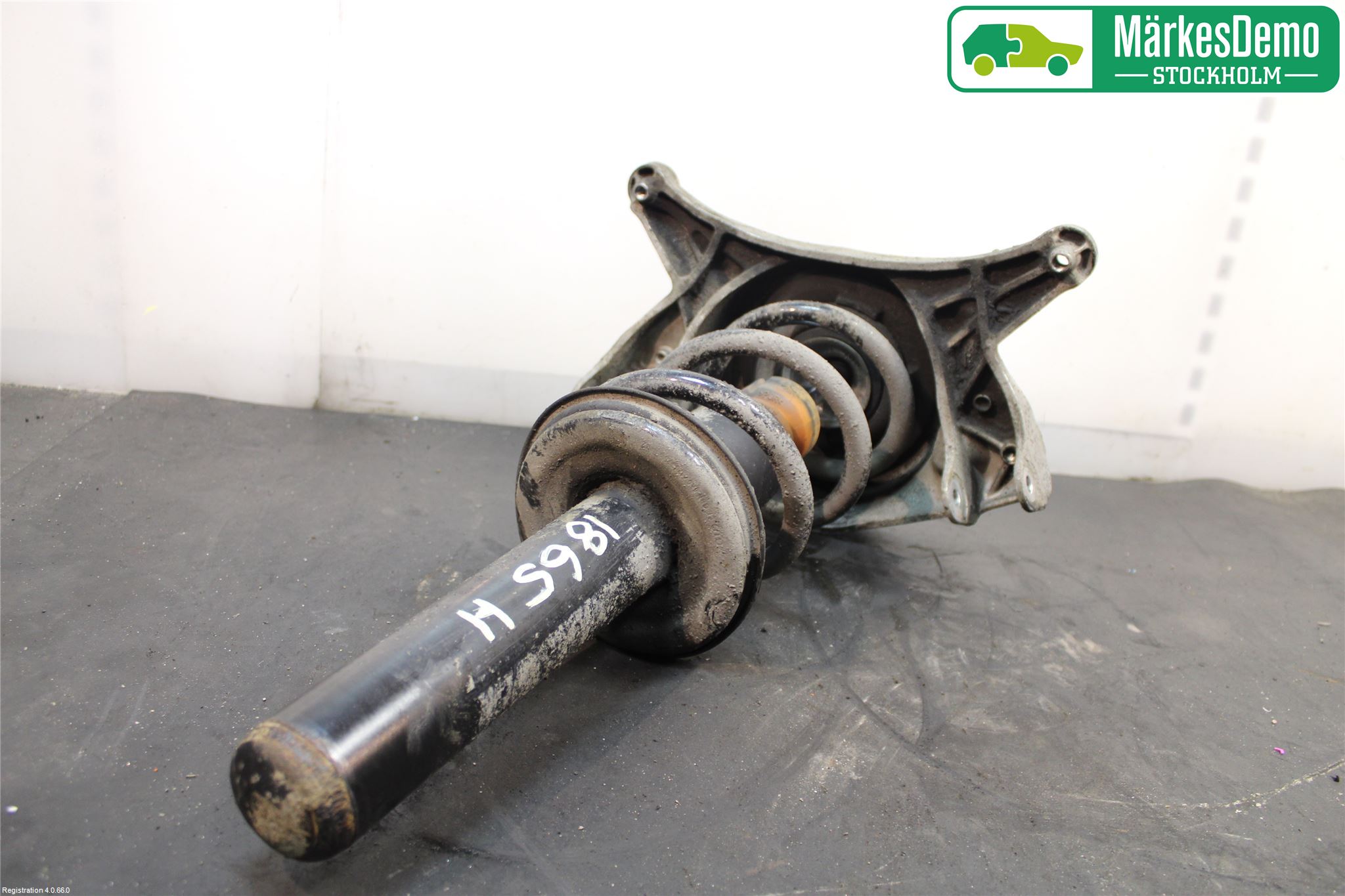 Audi A5 07-16 Fjäderben Fram Höger