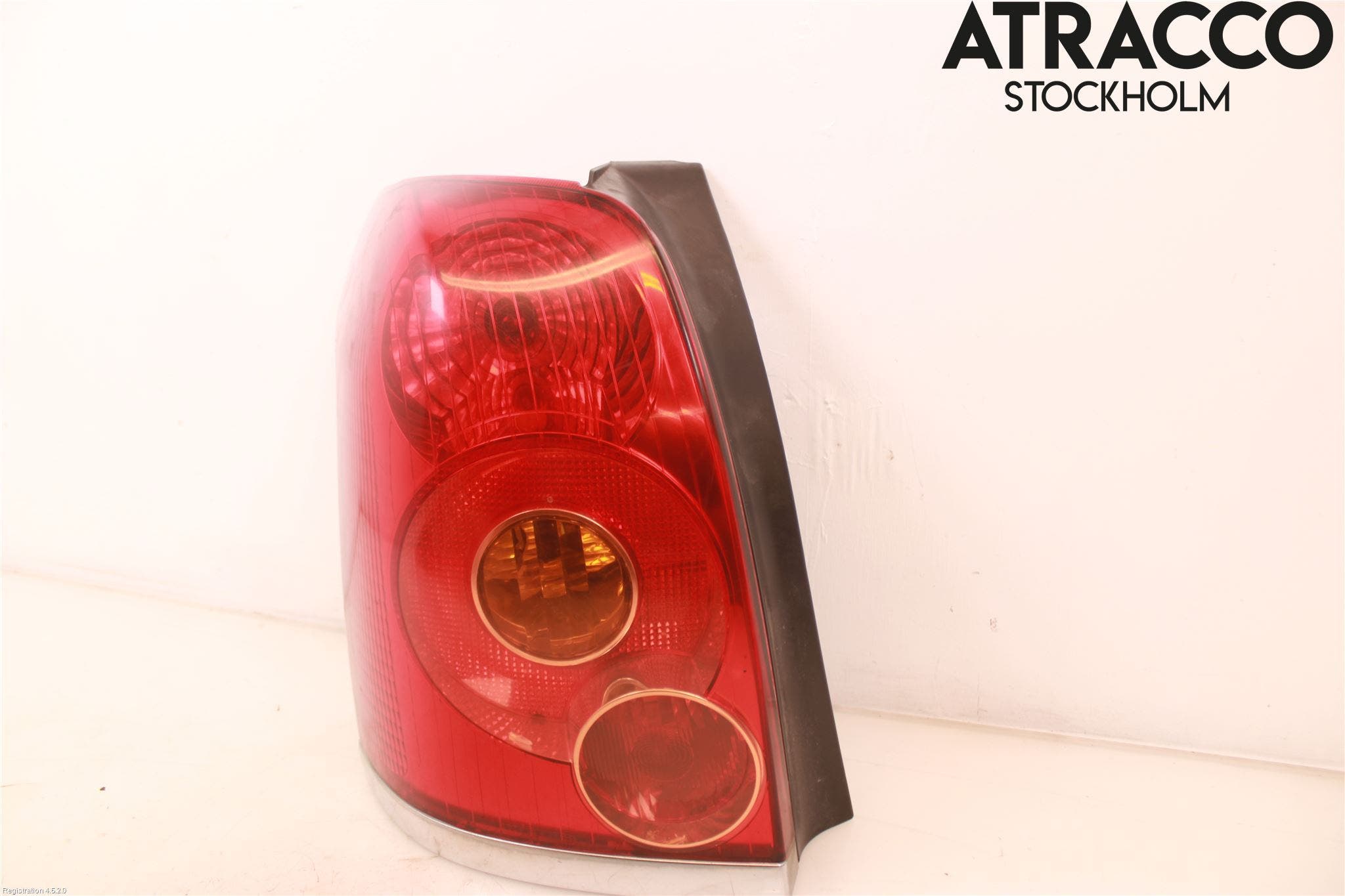 Toyota AVENSIS 03-06 Bakljus Vänster