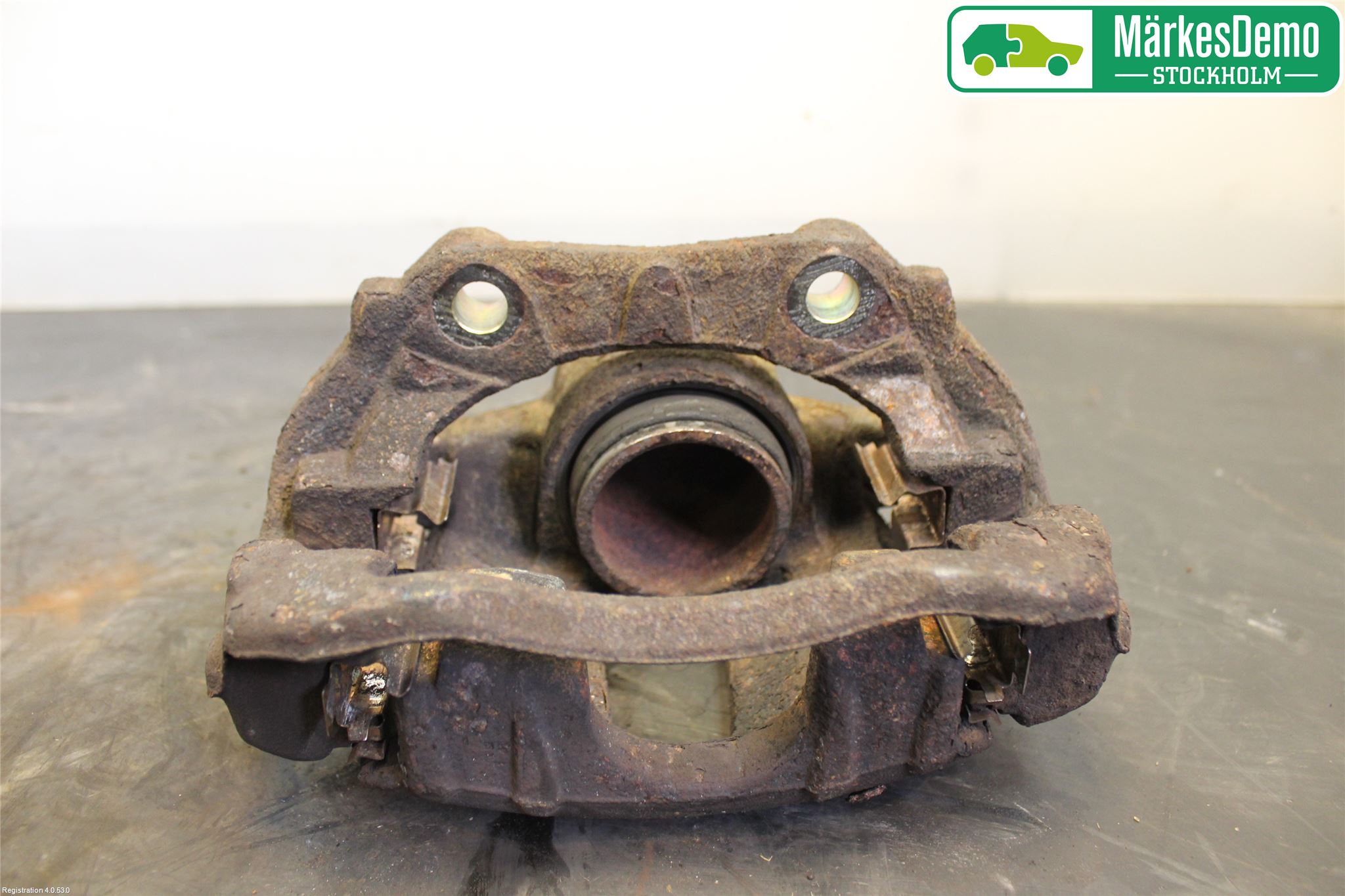 Peugeot 307     01-05 Bromsok Fram Vänster