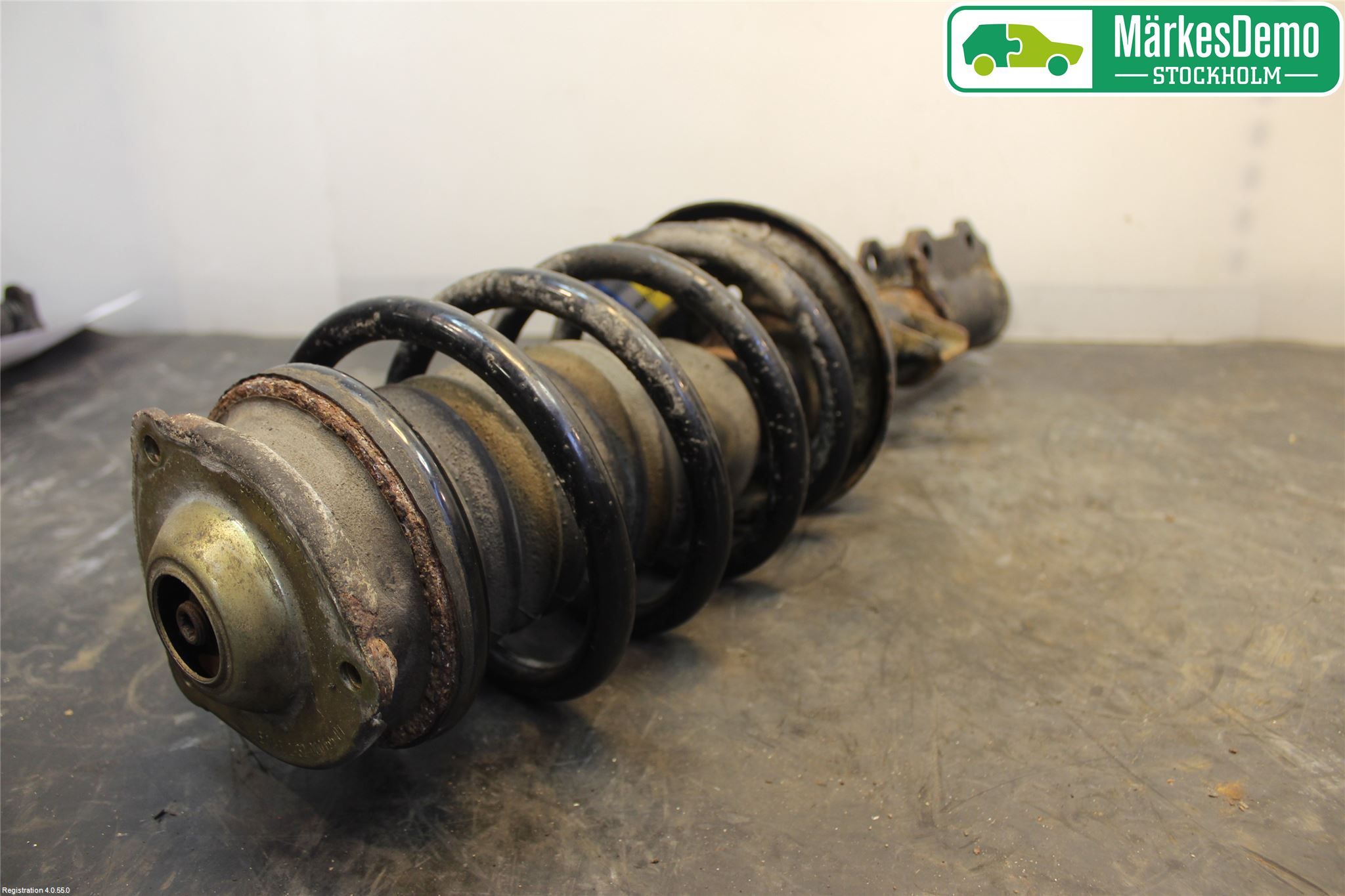 Saab 9-5     06-10 Fjäderben Fram Vänster