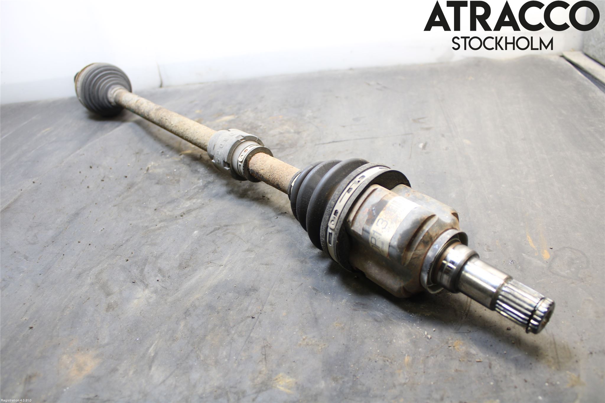 Toyota URBAN CRUISER Drivaxel Fram Höger