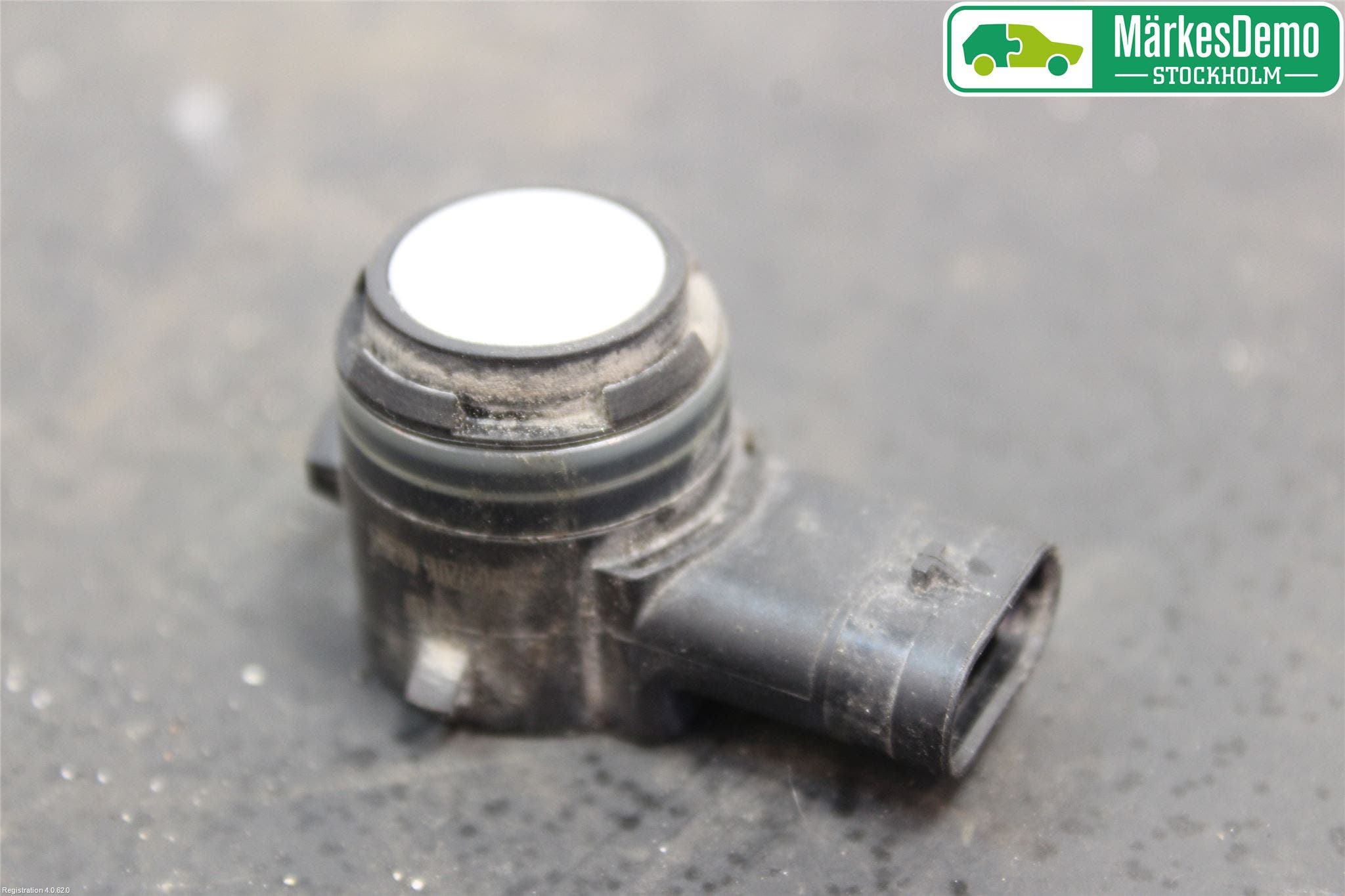 Volkswagen VW PASSAT 15-19 Parkeringshjälp Frontsensor