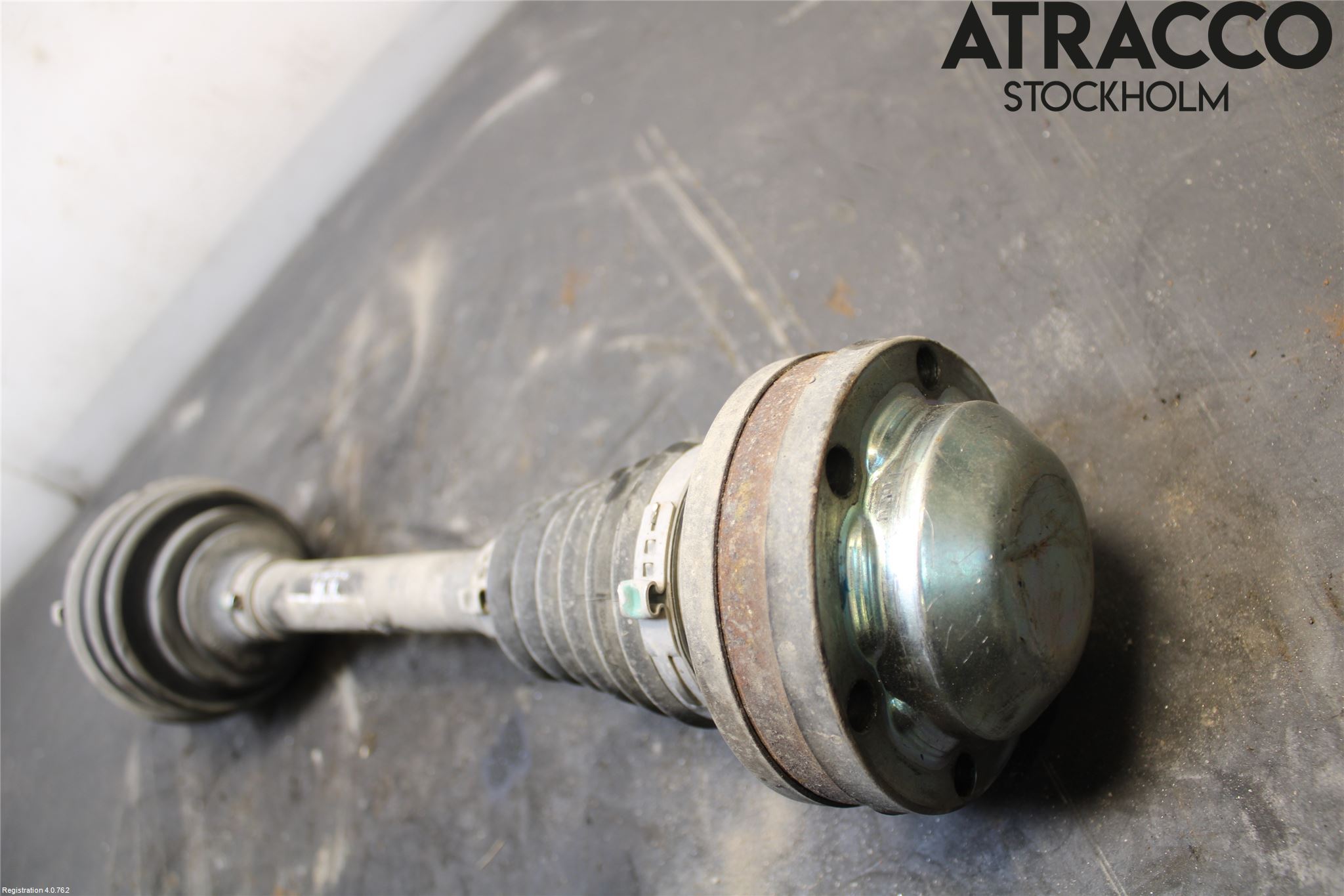 Volkswagen VW GOLF VI 09-13 Drivaxel Fram Vänster