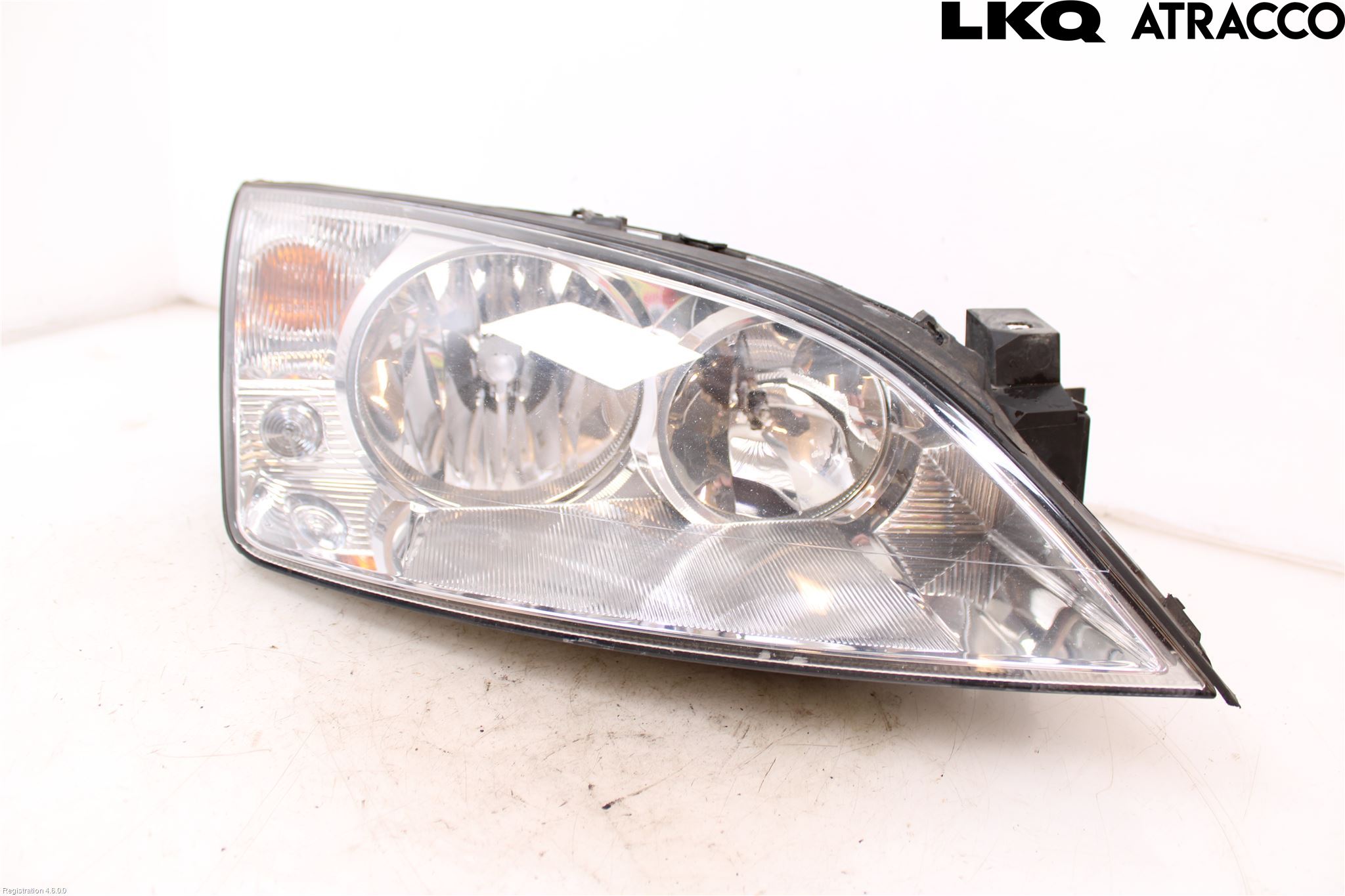 Ford MONDEO     01-06 Strålkastare Höger