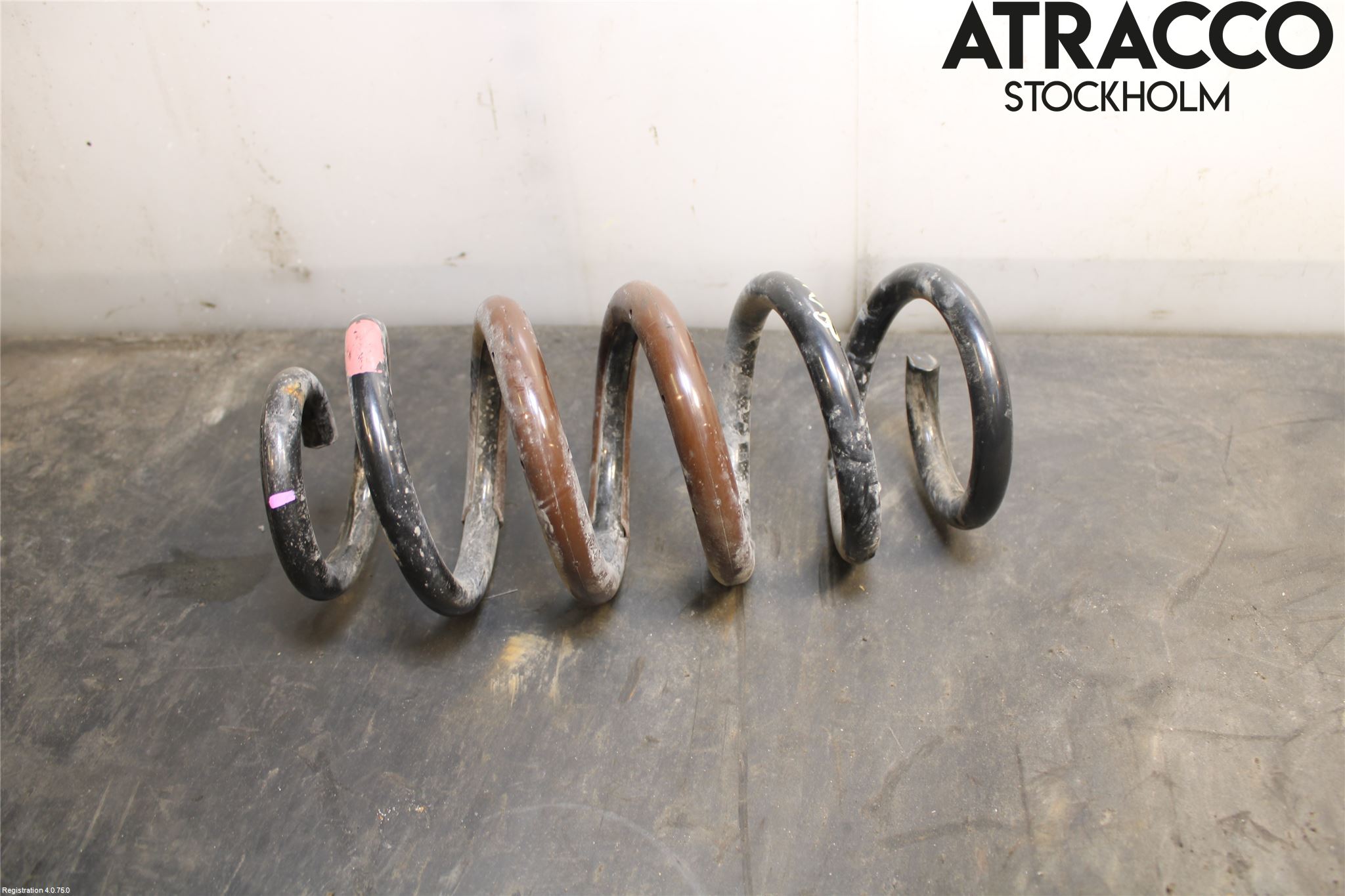 Lexus NX 300h 15-21 Fjäder Bak