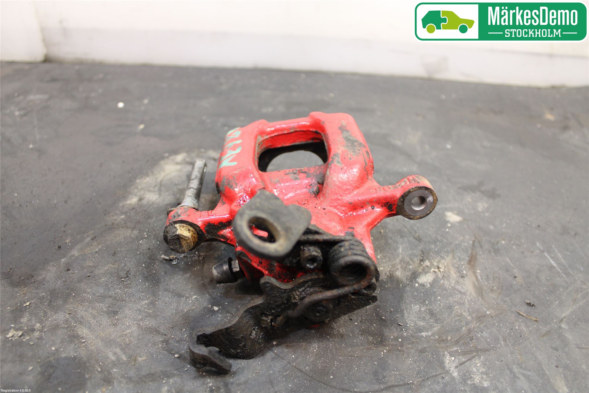 Volkswagen VW GOLF VI 09-13 Bromsok Bak Vänster