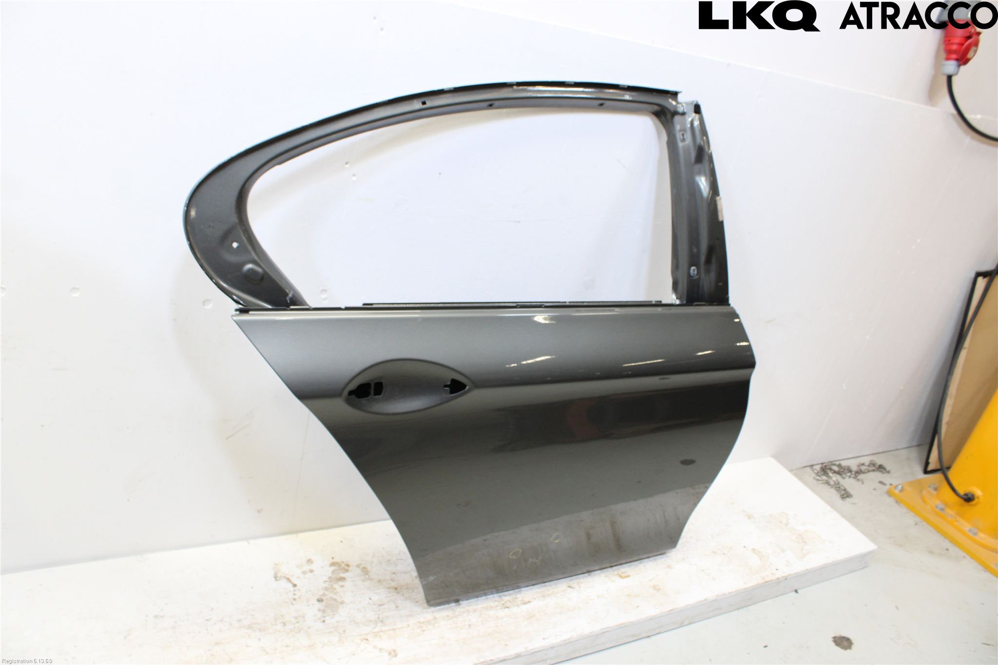 BMW 5 F10/F11/F18 09-17 Dörr Bak Höger