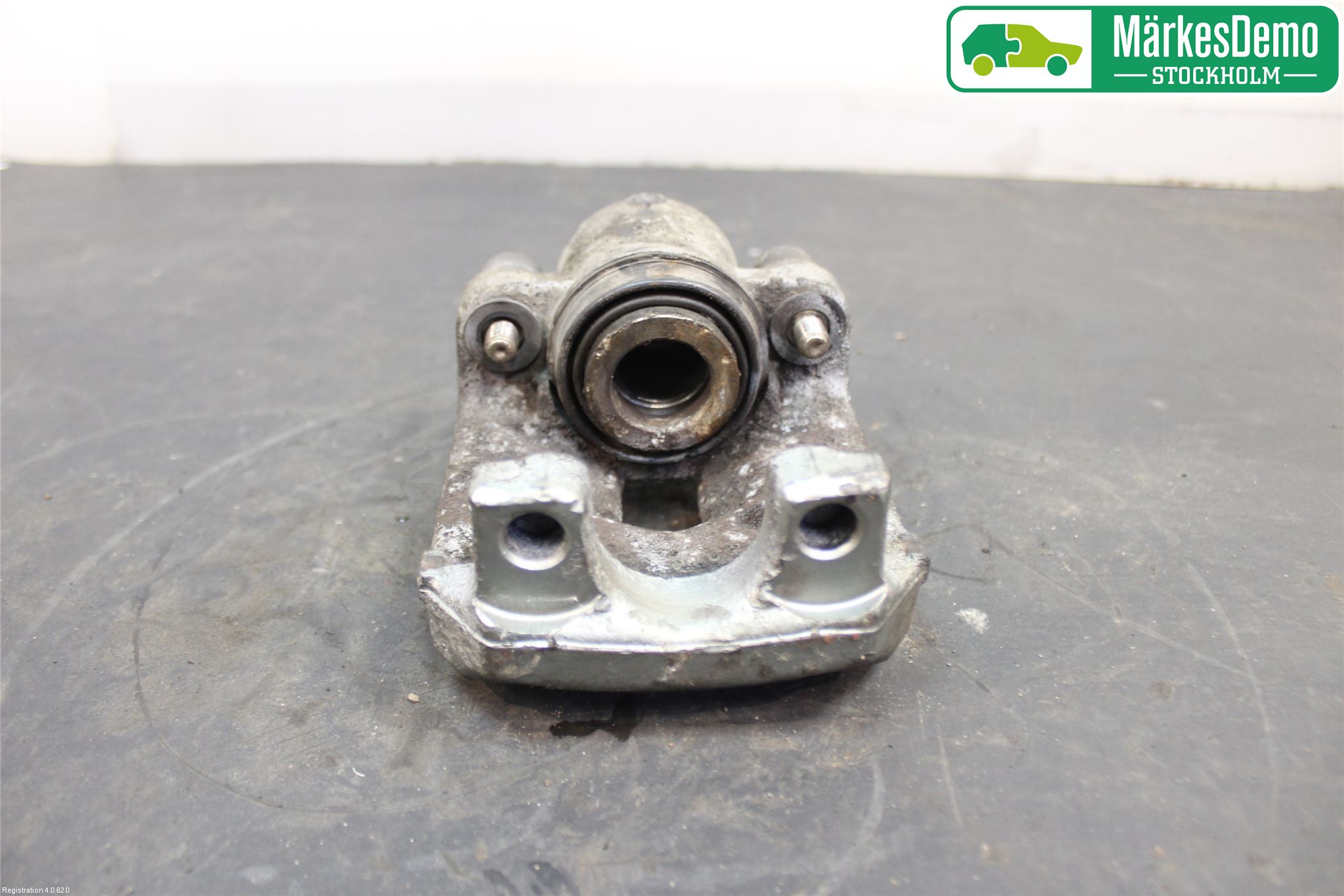 BMW 5 E39 95-04 Bromsok Bak Vänster