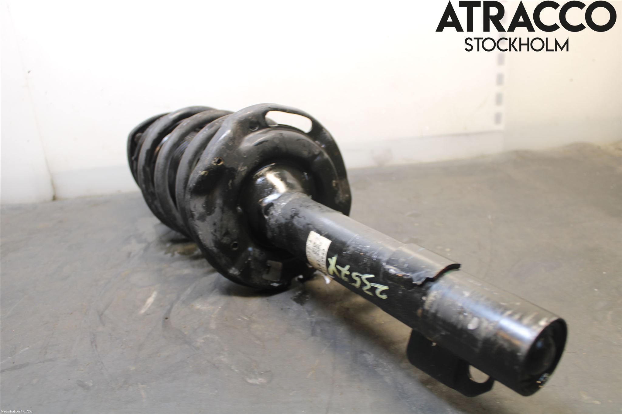 Mazda CX-30 20- Fjäderben Fram Vänster