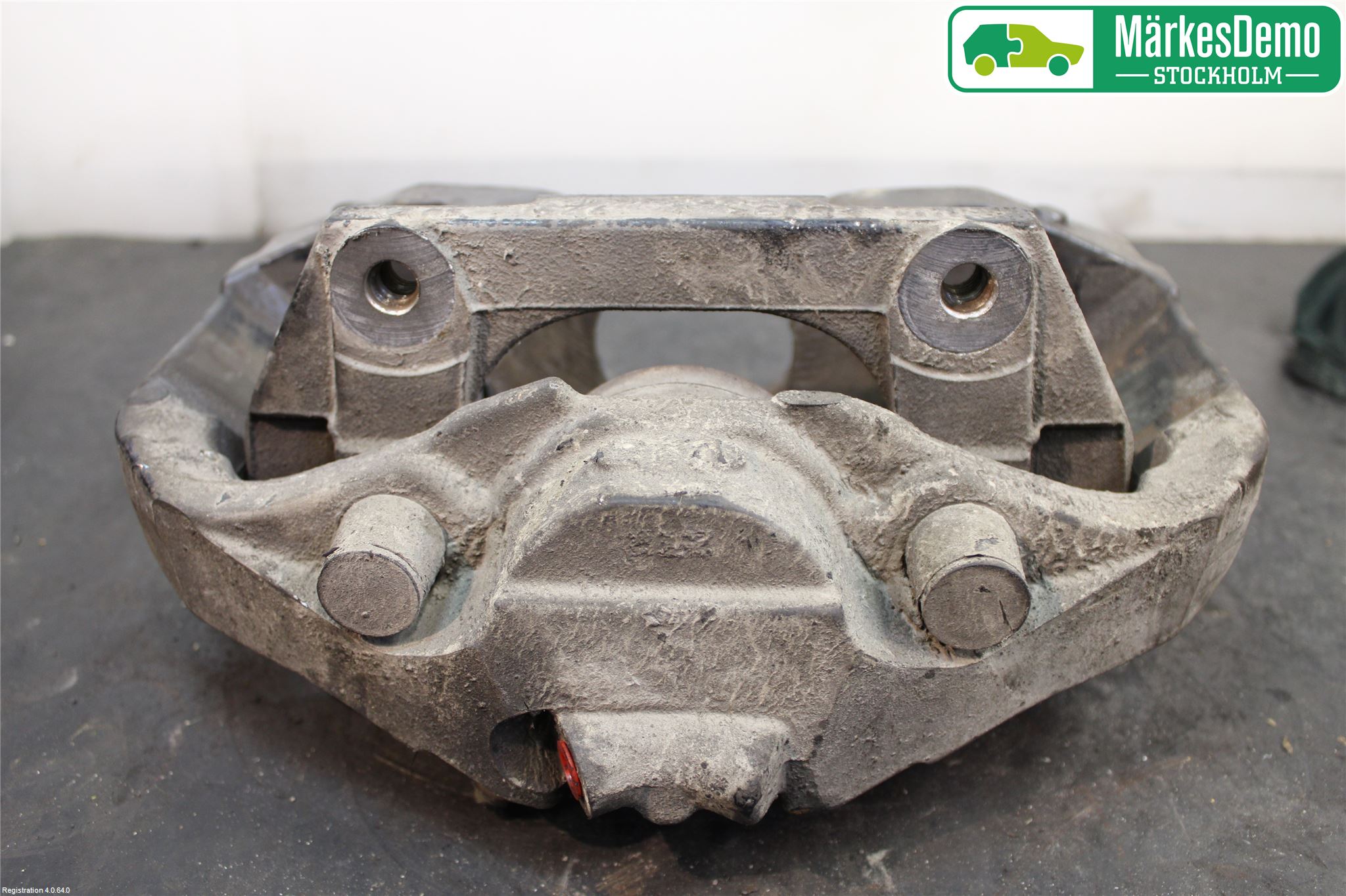 BMW 6 F12/F13 10-18 Bromsok Fram Vänster