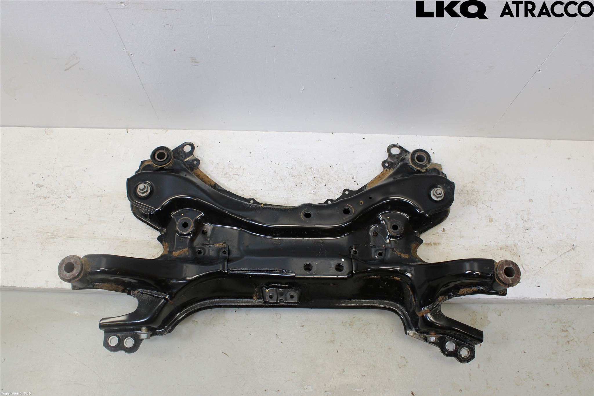 Toyota AVENSIS 16-18 Framvagnsbalk