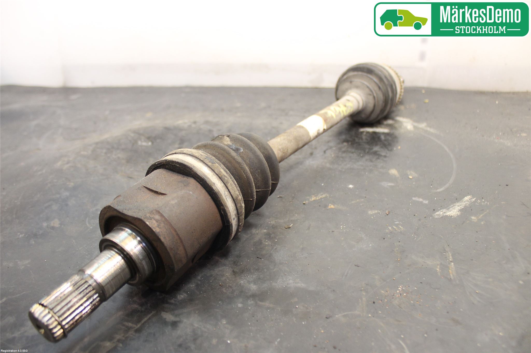 Hyundai ACCENT 06-11 Drivaxel Fram Vänster