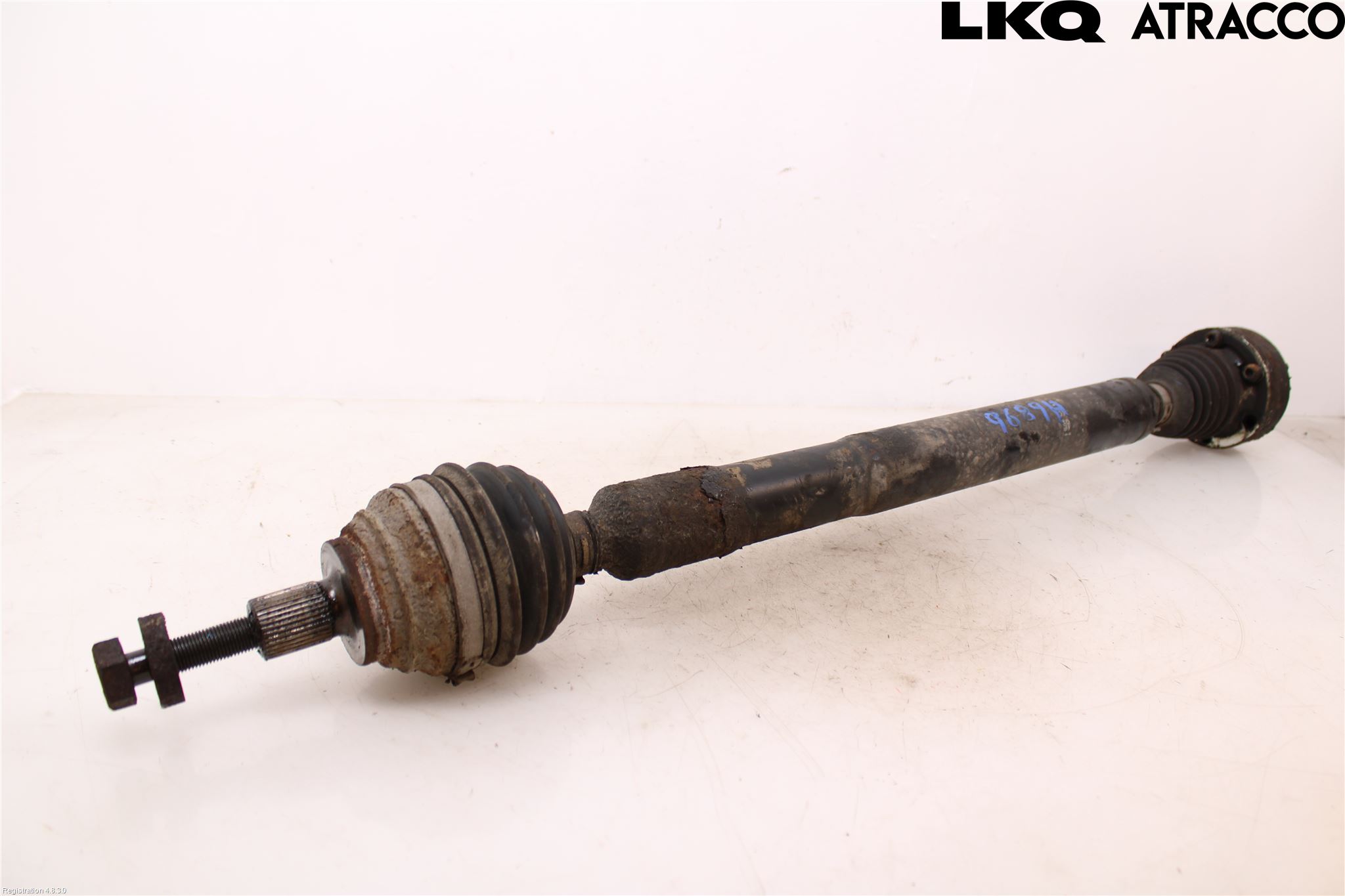 Volkswagen VW GOLF V 04-09 Drivaxel Fram Höger