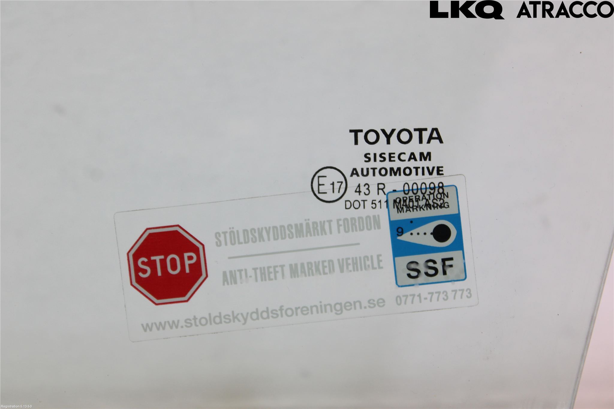 Toyota C-HR 16-23 Dörruta Fram Vänster