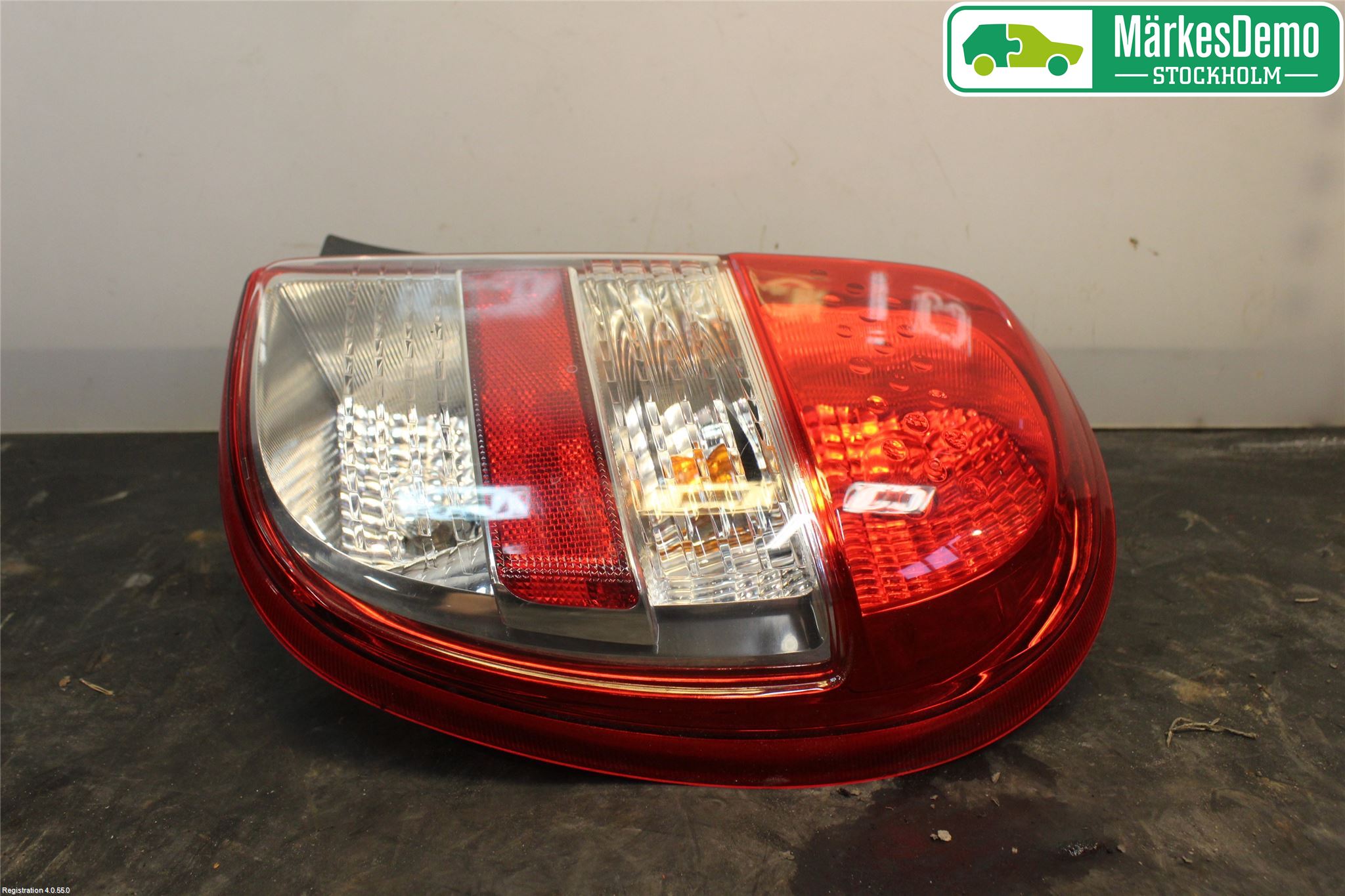 Nissan MICRA 11-16 Bakljus Höger