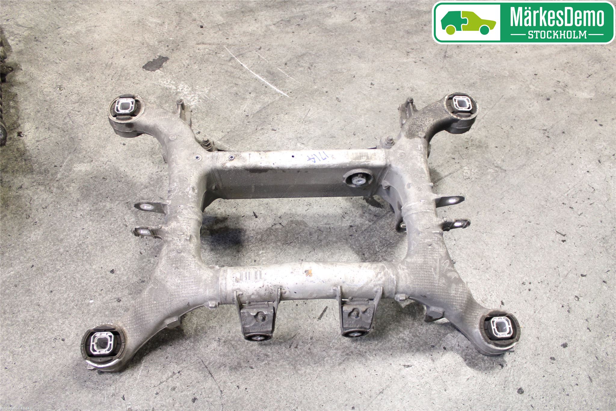 BMW 6 F12/F13 10-18 Bakaxelbalk