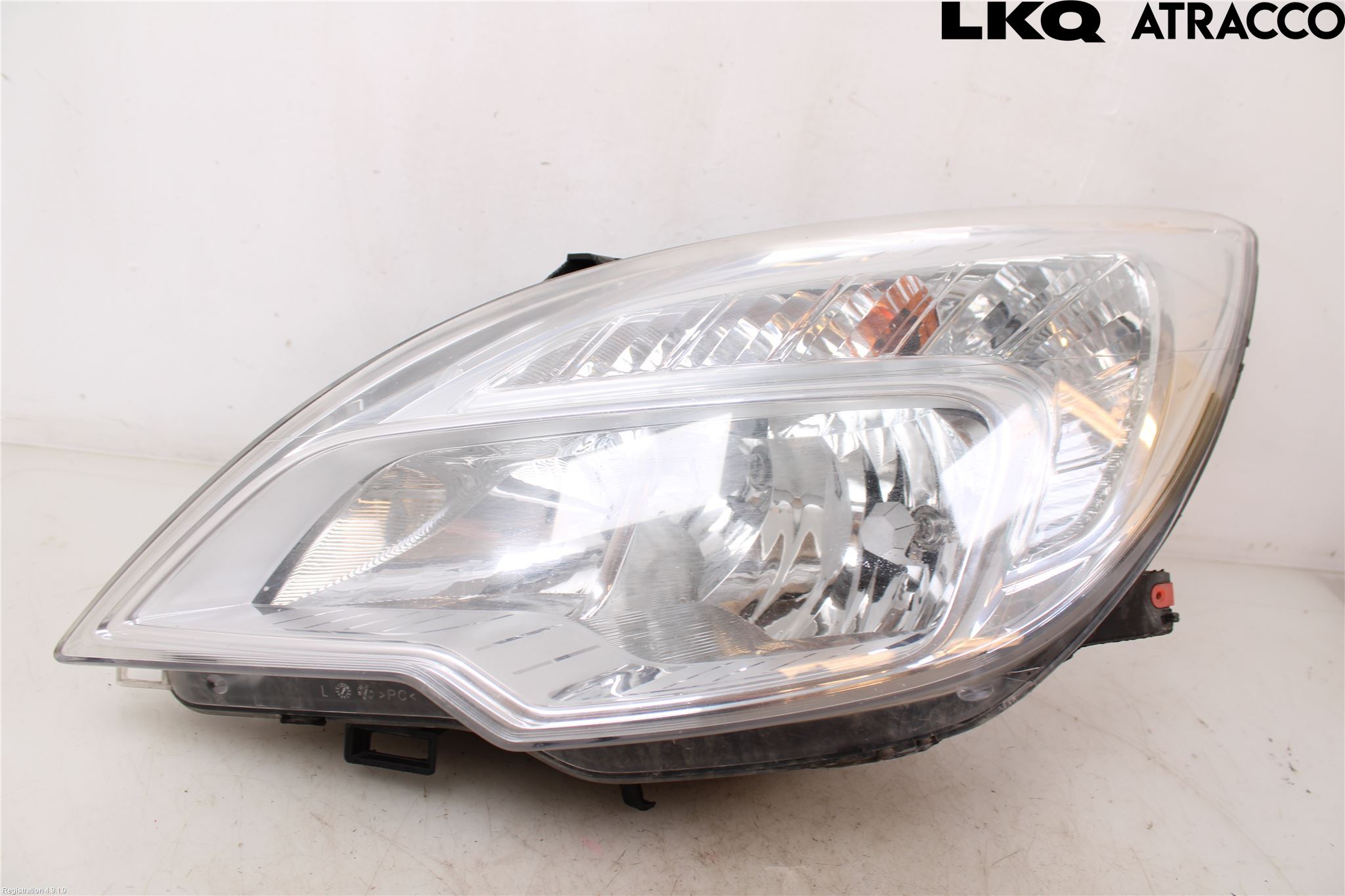 Opel MERIVA B 10-17 Strålkastare Vänster