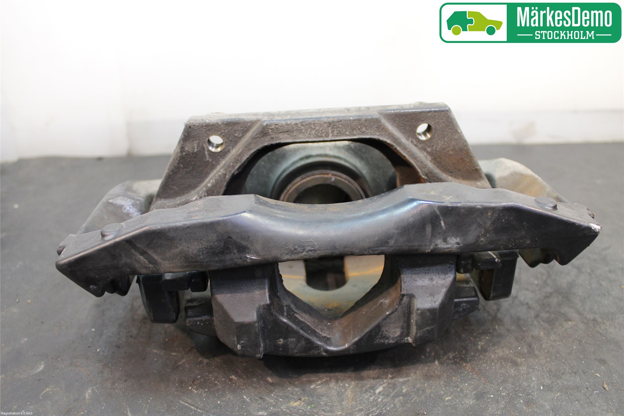 BMW 6 F12/F13 10-18 Bromsok Fram Höger