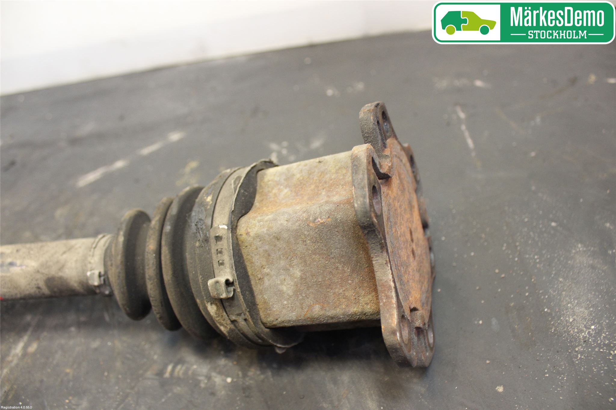 Audi A6/S6     05-11 Drivaxel Fram Höger