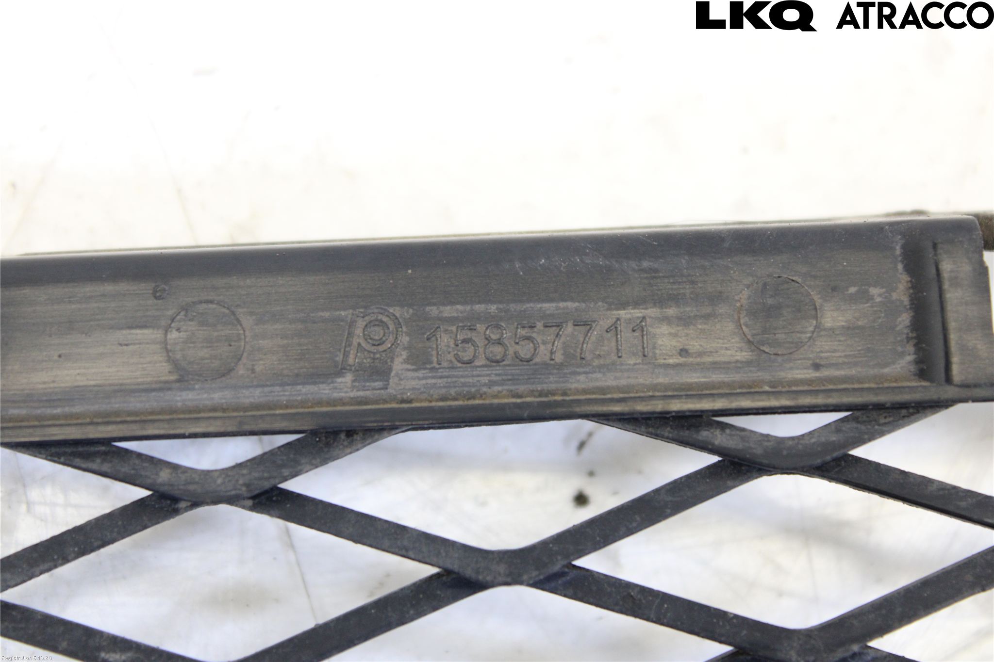 BMW 3 E90/91 SED/TOU 05-12 Grill-Galler