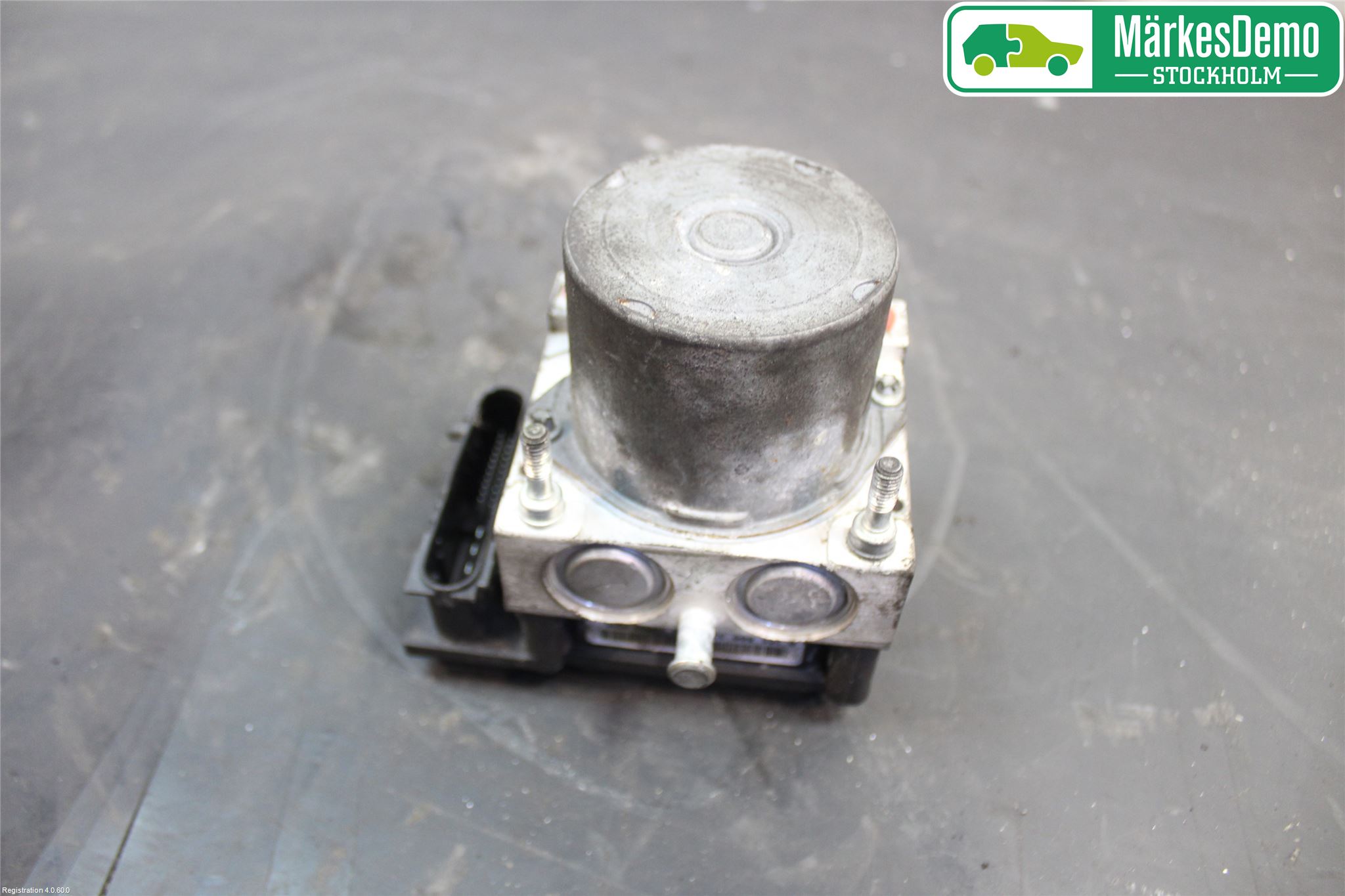 Nissan ALMERA    00-06 Abs Hydraulaggregat