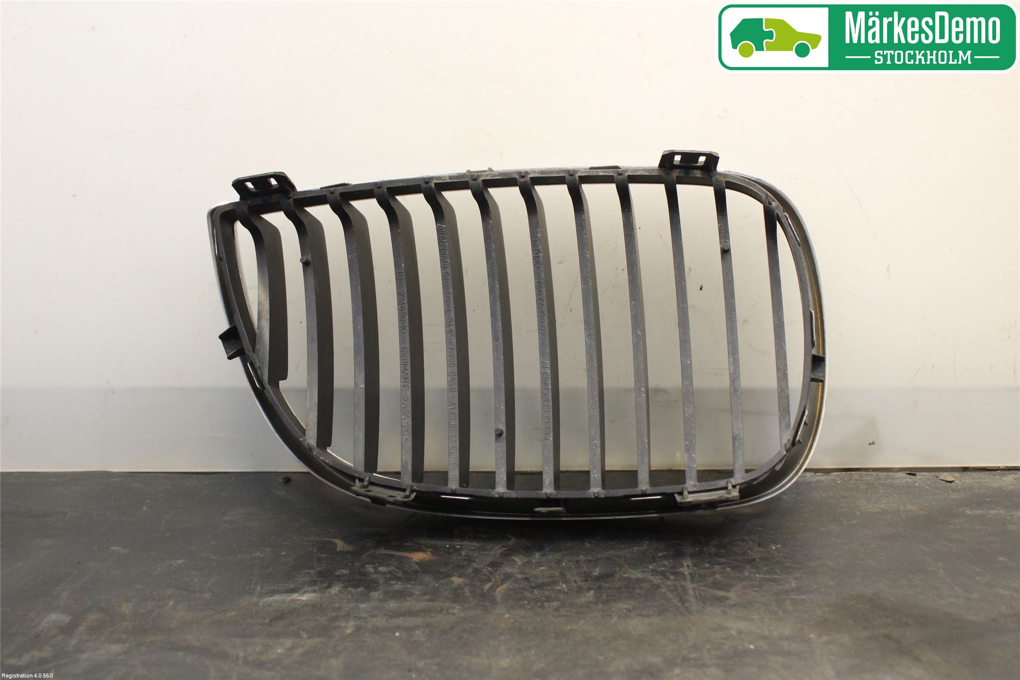 BMW 1 E87/81 5D/3D 03-11 Grilldel Vänster