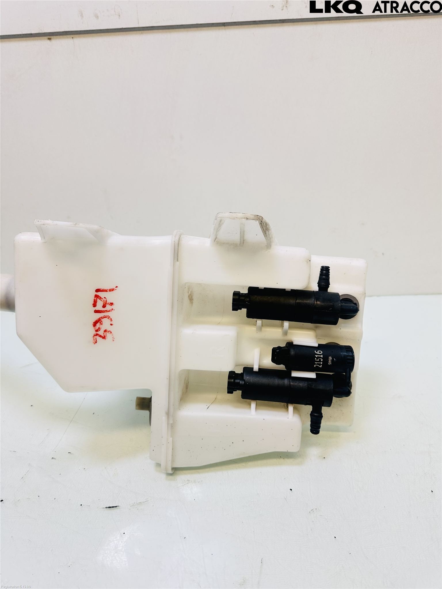 Saab 9-3 VER2/VER3 08-15 Spolartank Vindruta