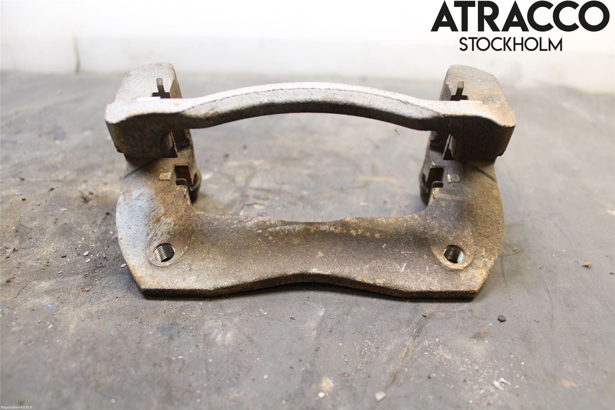 Toyota AURIS 13-19 Bromsokshållare