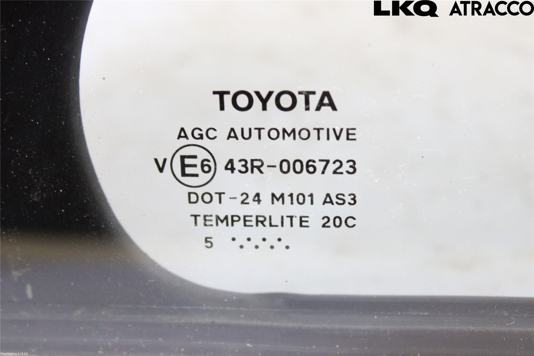 Toyota AVENSIS 16-18 Dörruta Bak Lilla Hö