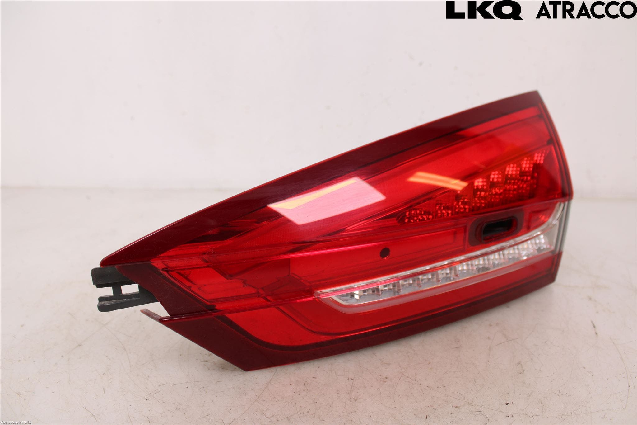 Ford MONDEO 15-22 Bakljus Lucka Hö