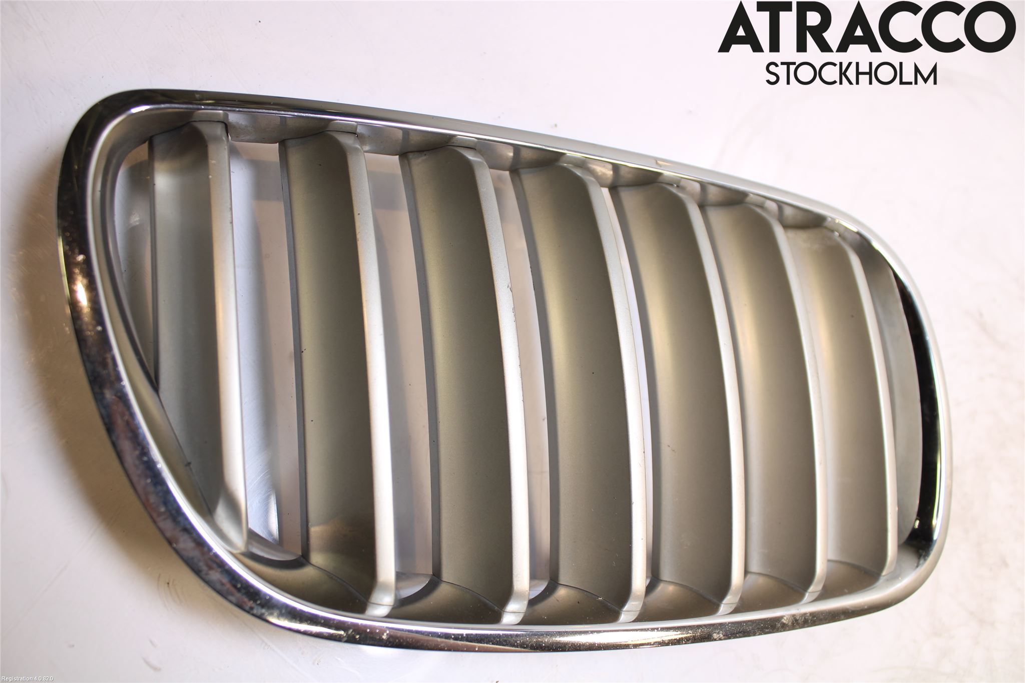BMW X3 E83     03-10 Grilldel Höger