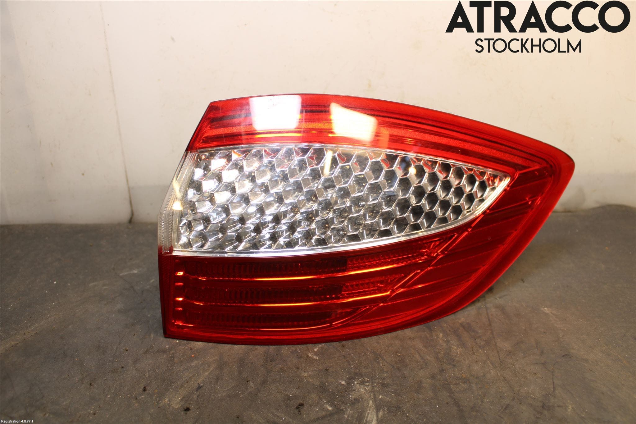 Ford MONDEO 07-15 Bakljus Höger