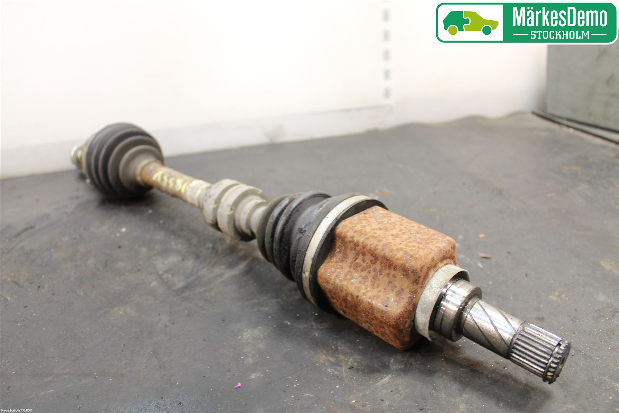 Nissan QASHQAI 14-17 Drivaxel Fram Vänster