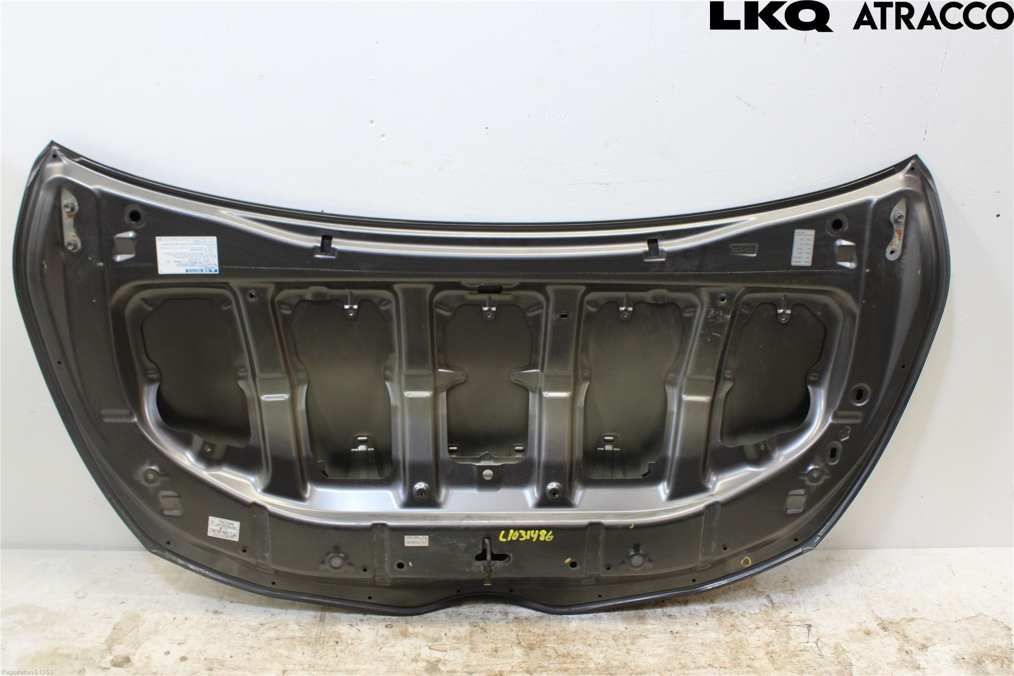 Toyota VERSO 09-18 Huv Fram